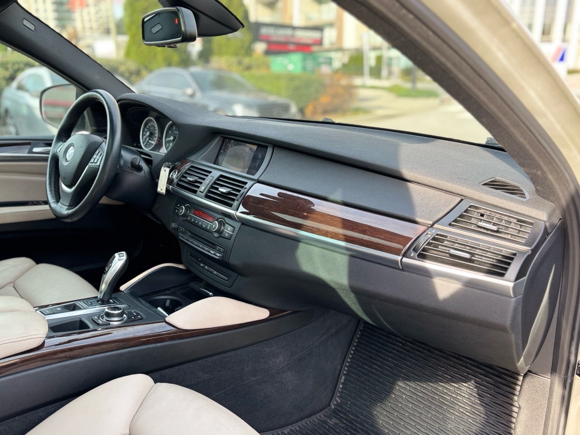 /canwestautoinc/2012-BMW-X6-8130030699112001.jpg