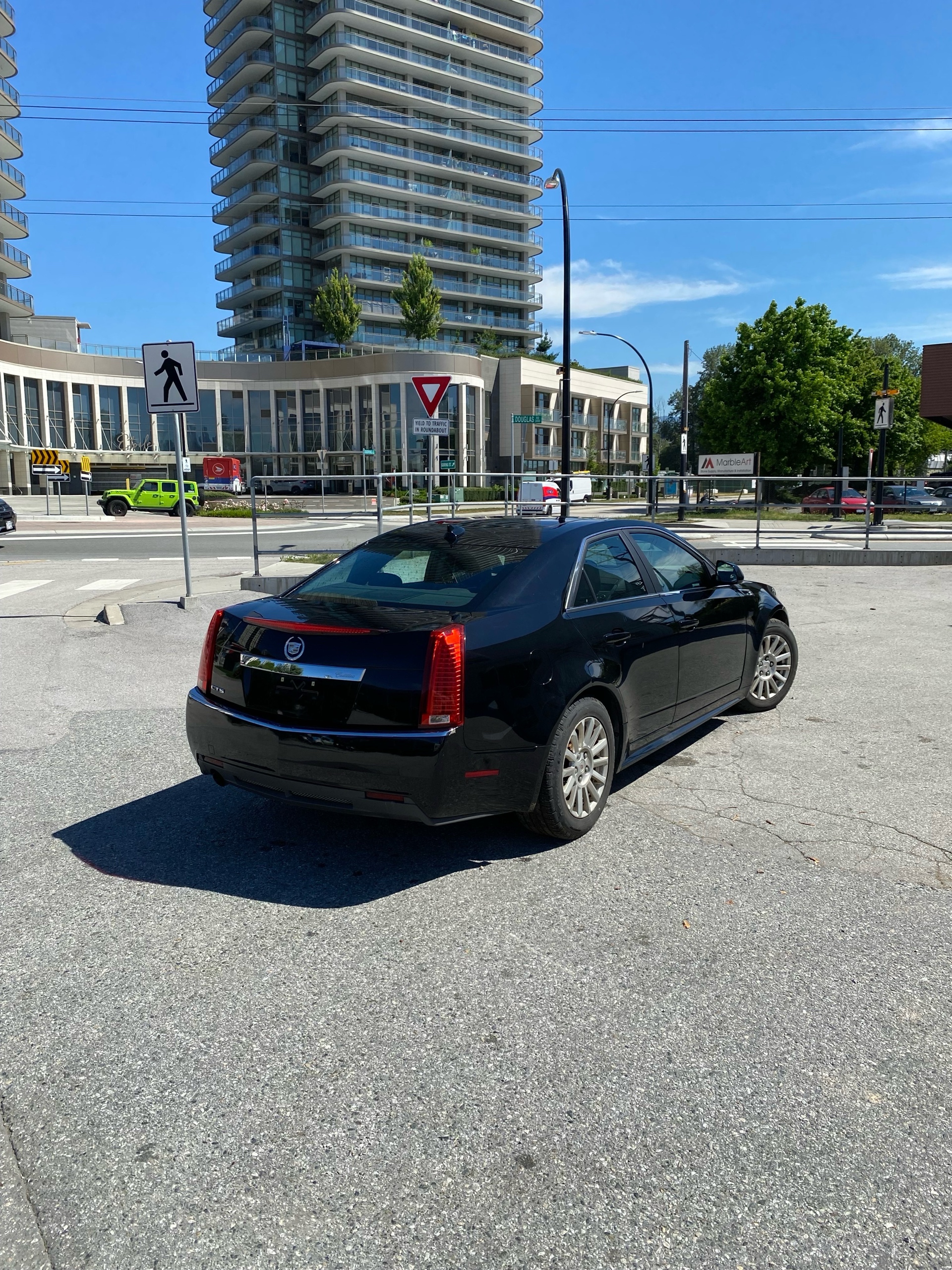/canwestautoinc/2012-Cadillac-CTS-06948319712459283.jpg