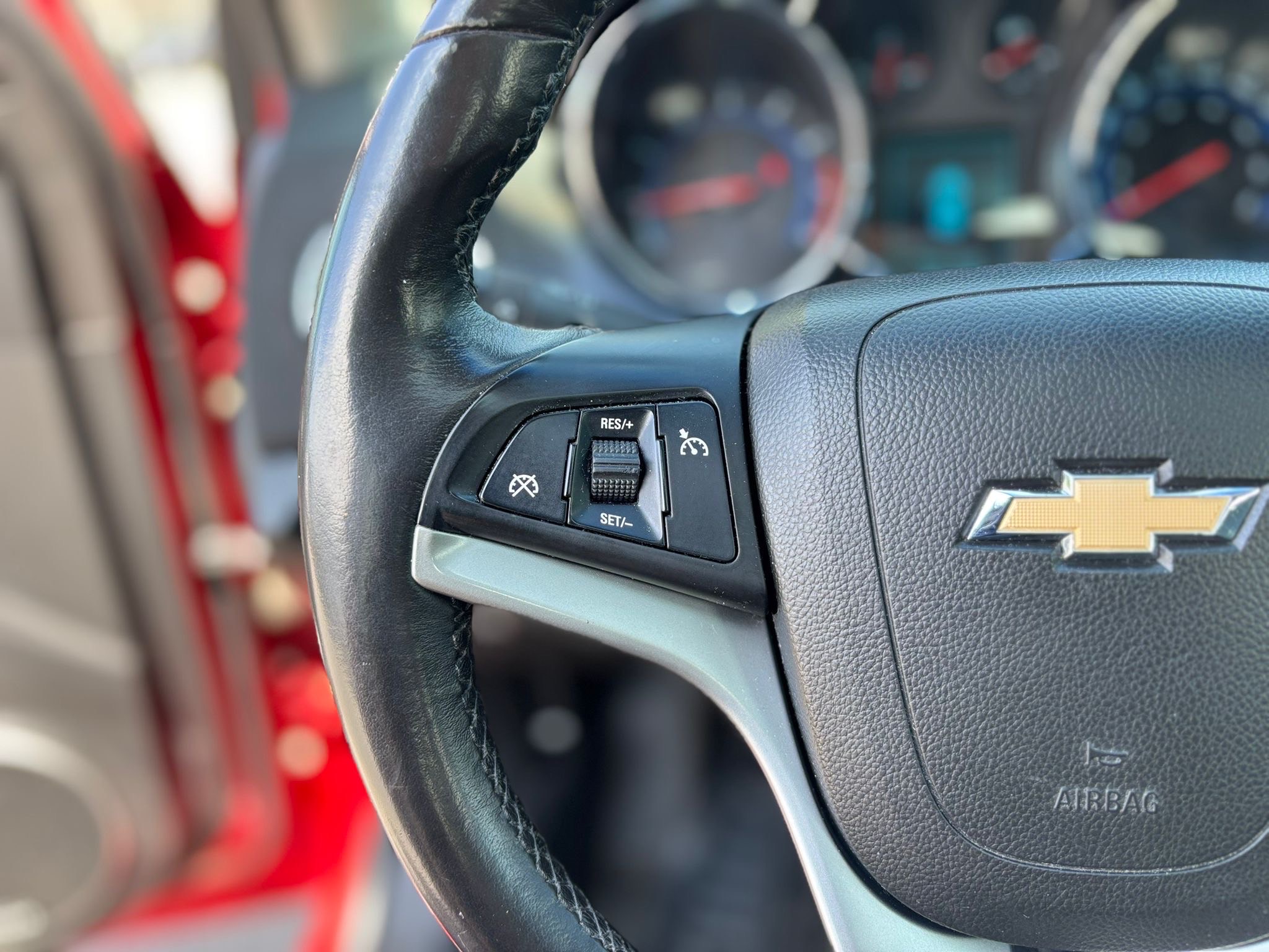 /canwestautoinc/2012-Chevrolet-Cruze-036037816423027724.jpg