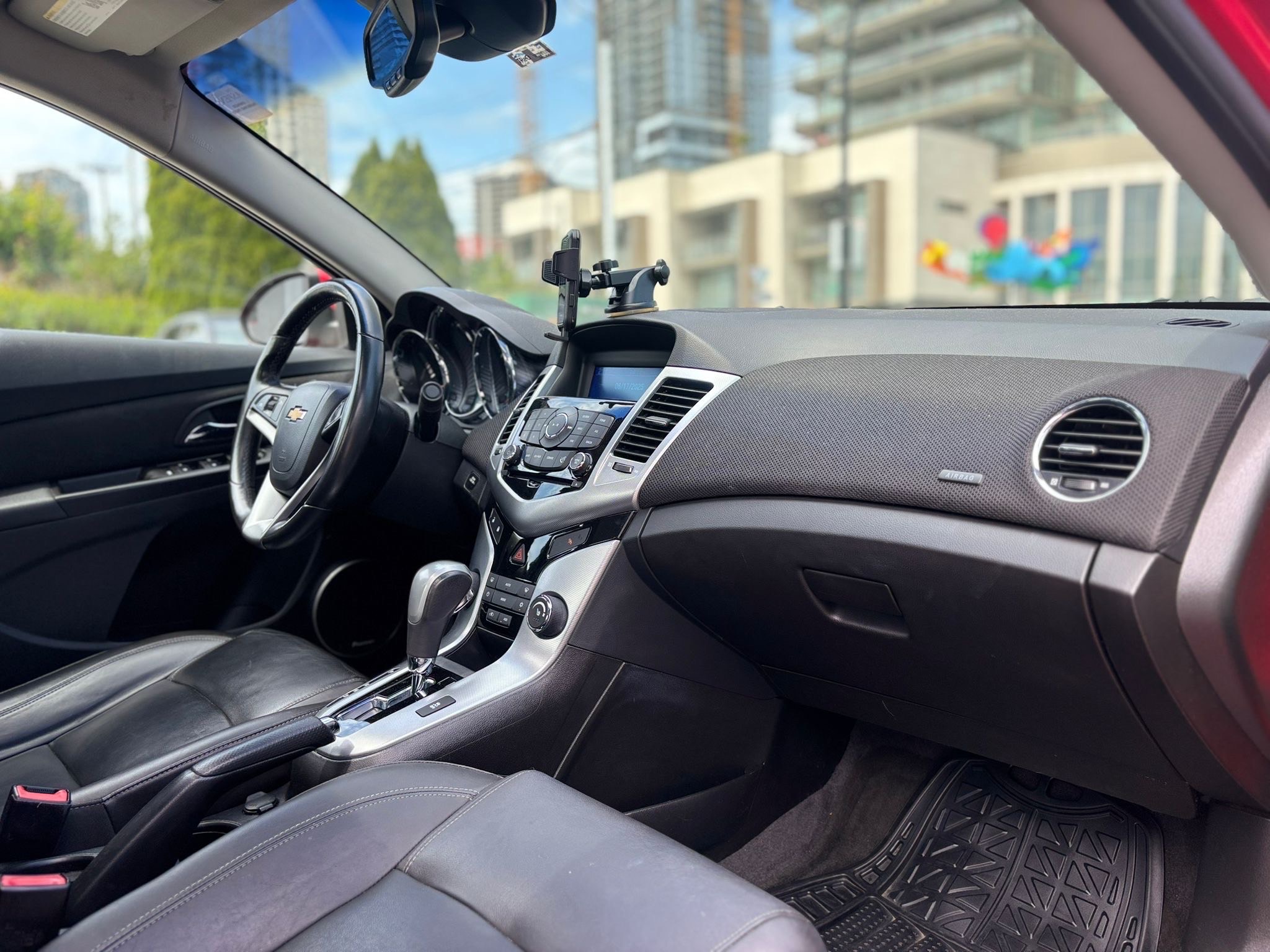 /canwestautoinc/2012-Chevrolet-Cruze-05135225192134629.jpg