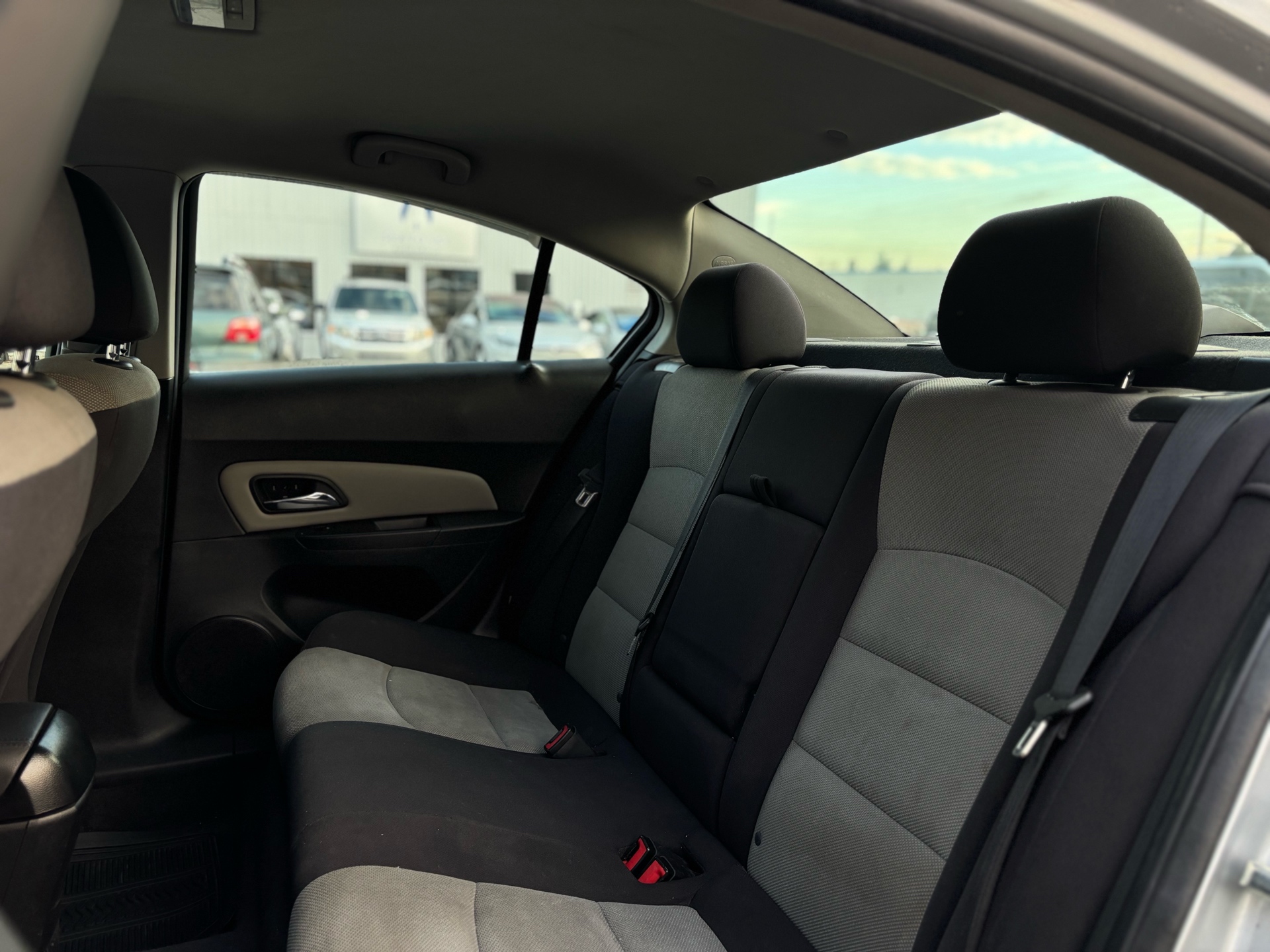 /canwestautoinc/2012-Chevrolet-Cruze-18304813293151279.jpg