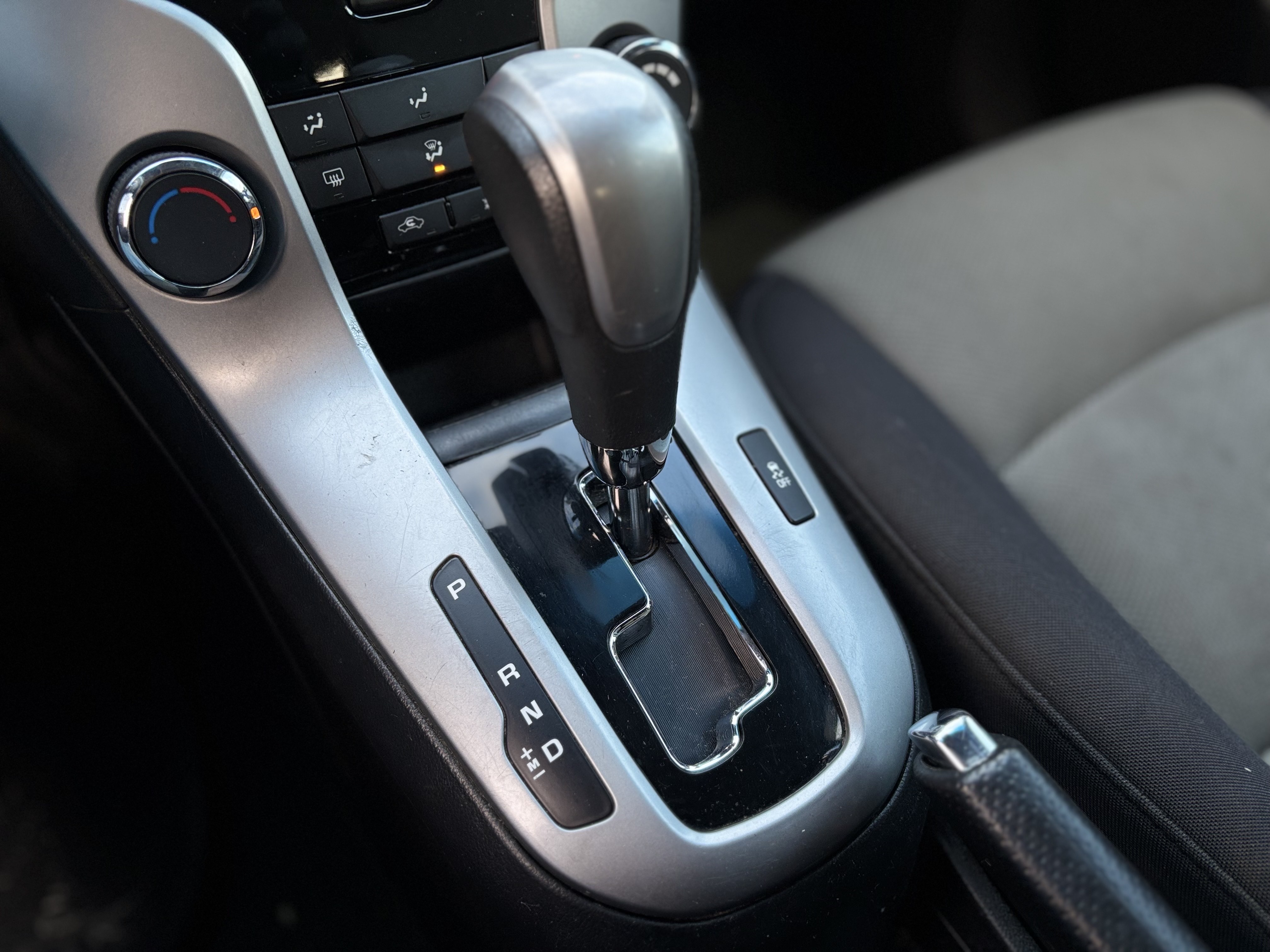 /canwestautoinc/2012-Chevrolet-Cruze-7287037849446862.jpg