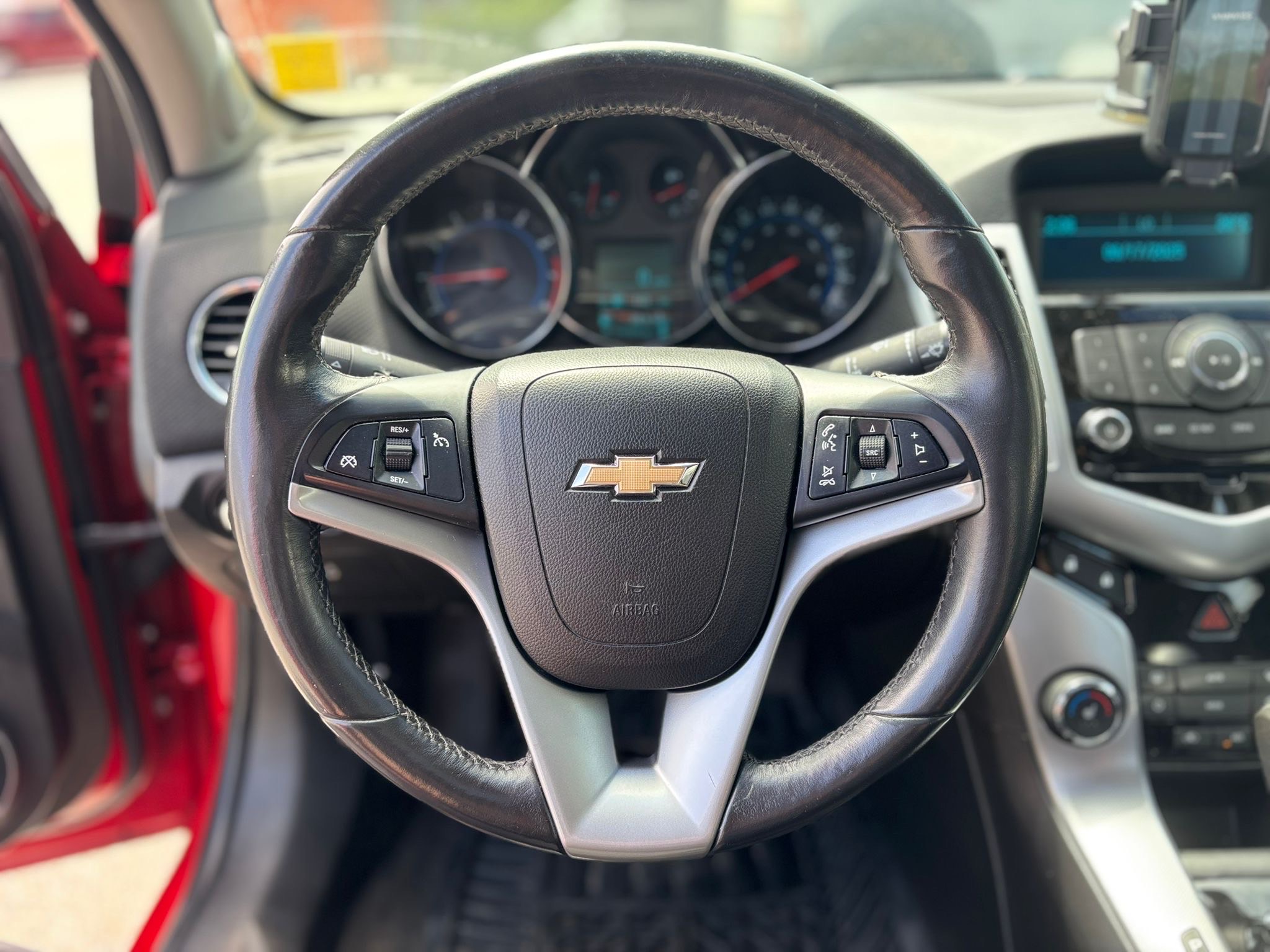 /canwestautoinc/2012-Chevrolet-Cruze-8784077356767992.jpg