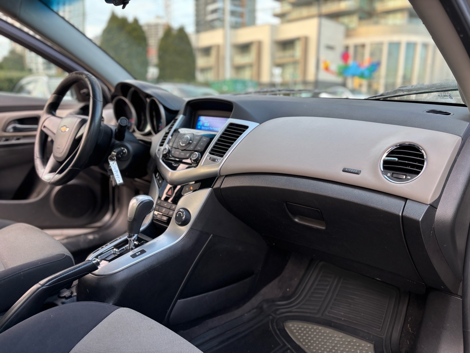 /canwestautoinc/2012-Chevrolet-Cruze-9678555994550746.jpg