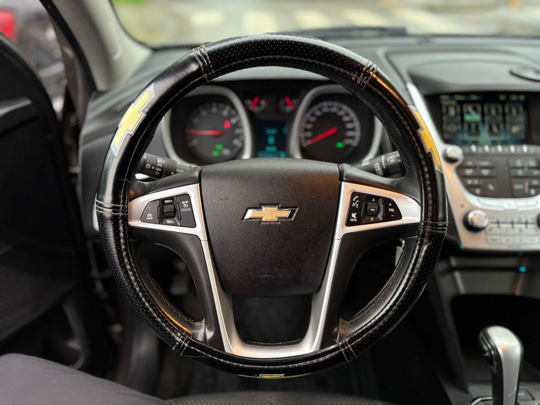/canwestautoinc/2012-Chevrolet-Equinox-07230104572817186.jpg