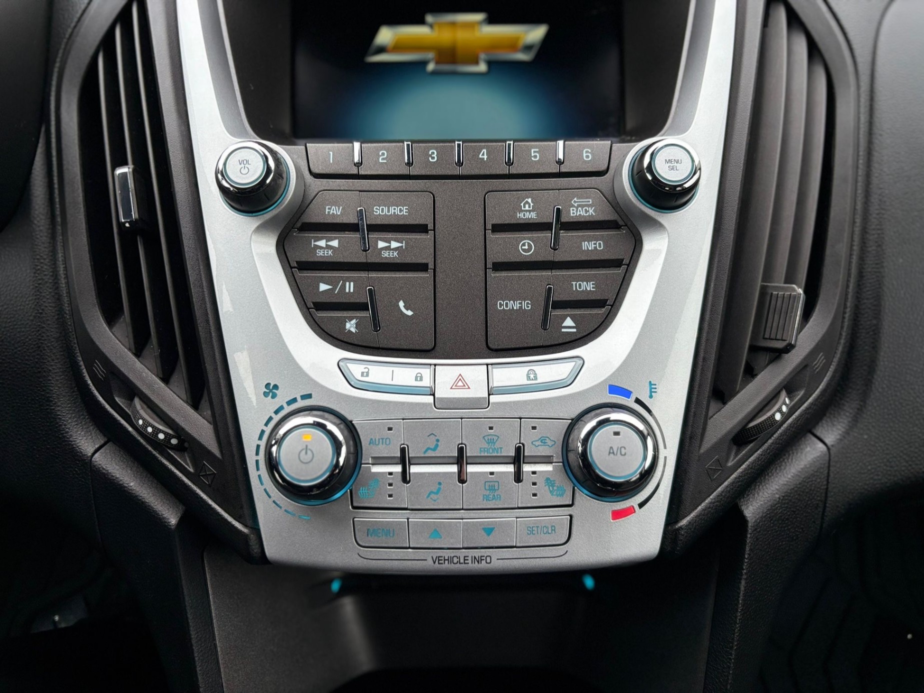 /canwestautoinc/2012-Chevrolet-Equinox-6938890823071378.jpg