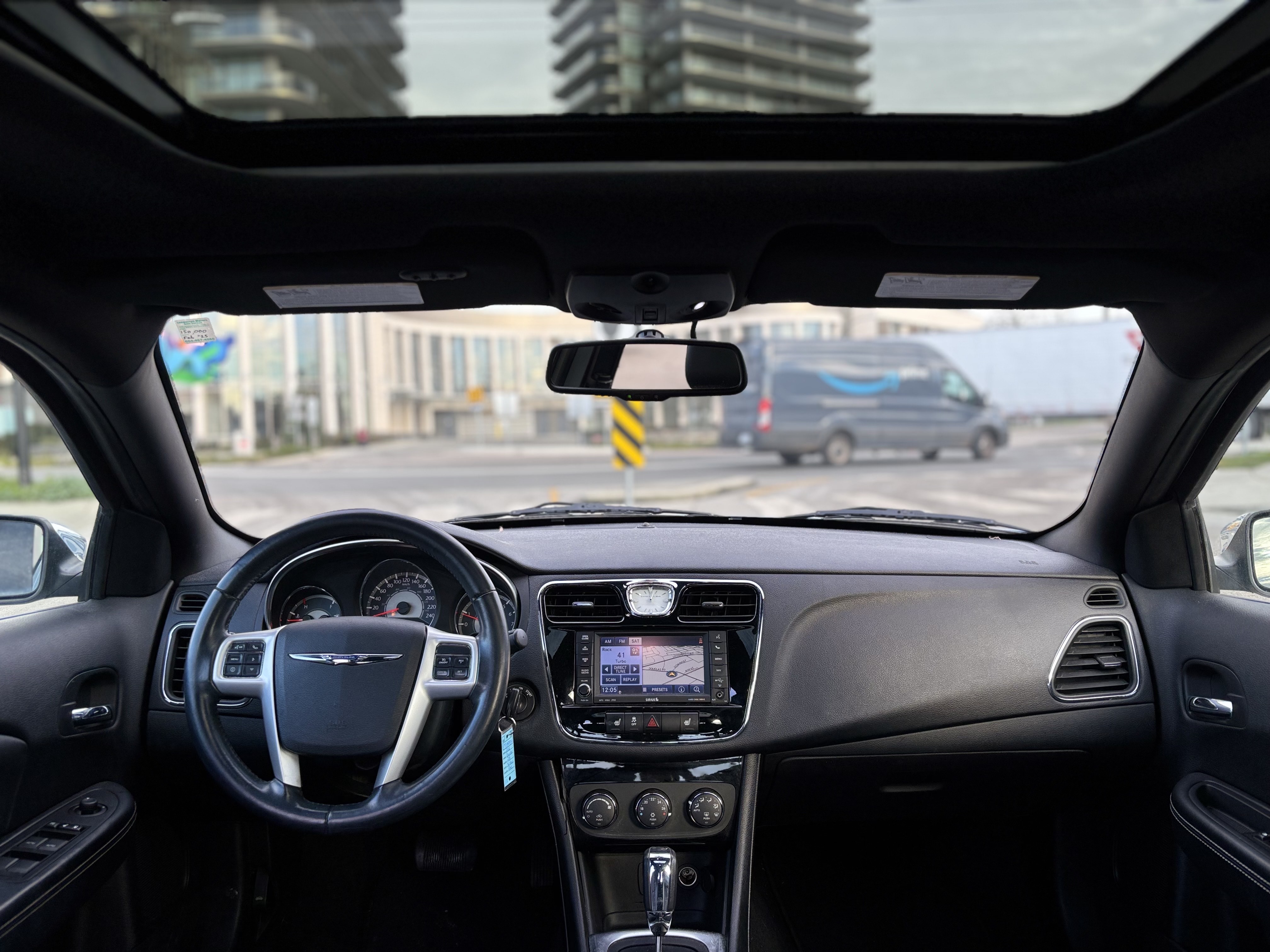 /canwestautoinc/2012-Chrysler-200-08298862805609408.jpg