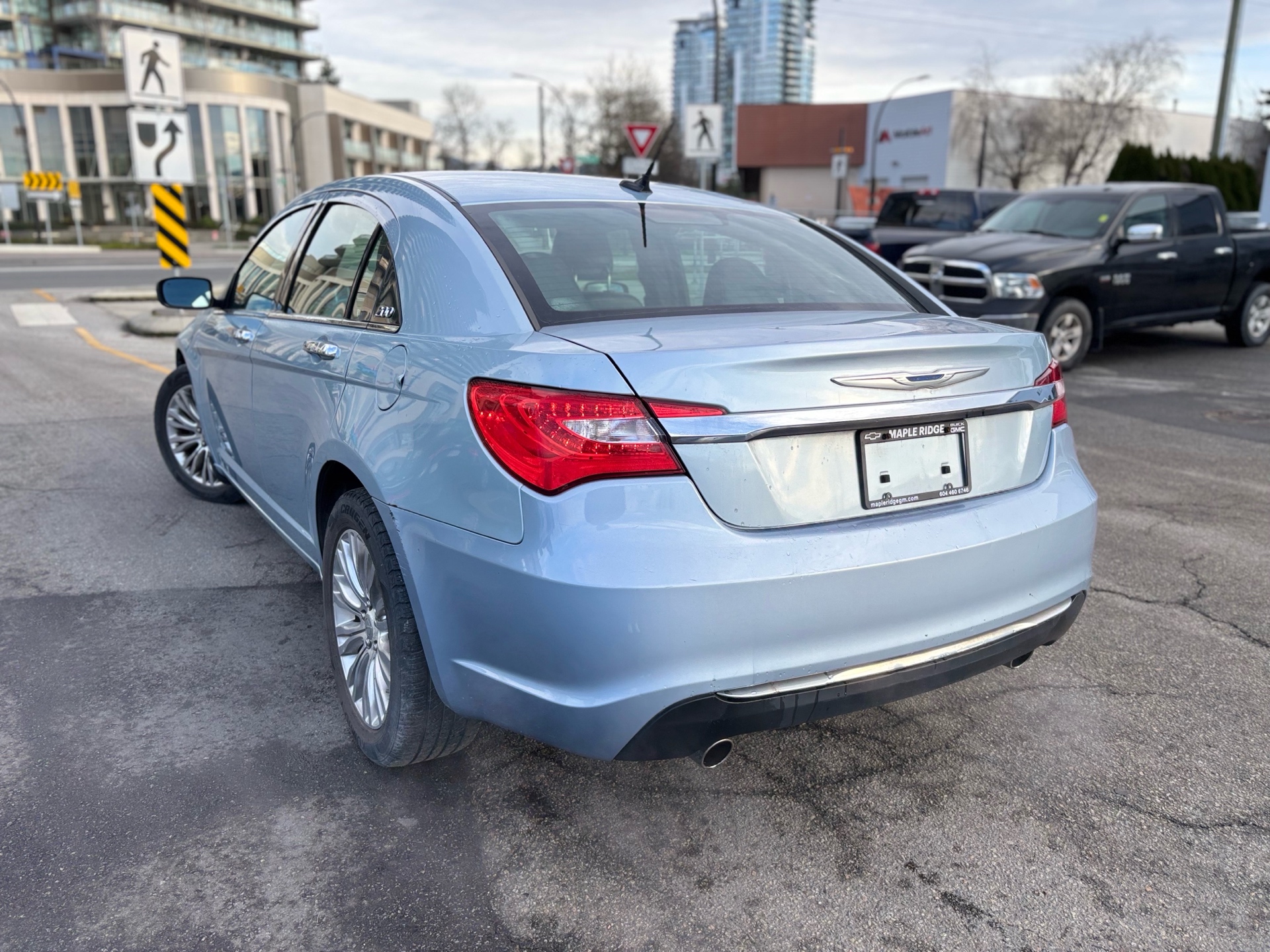 /canwestautoinc/2012-Chrysler-200-21616820779674262.jpg