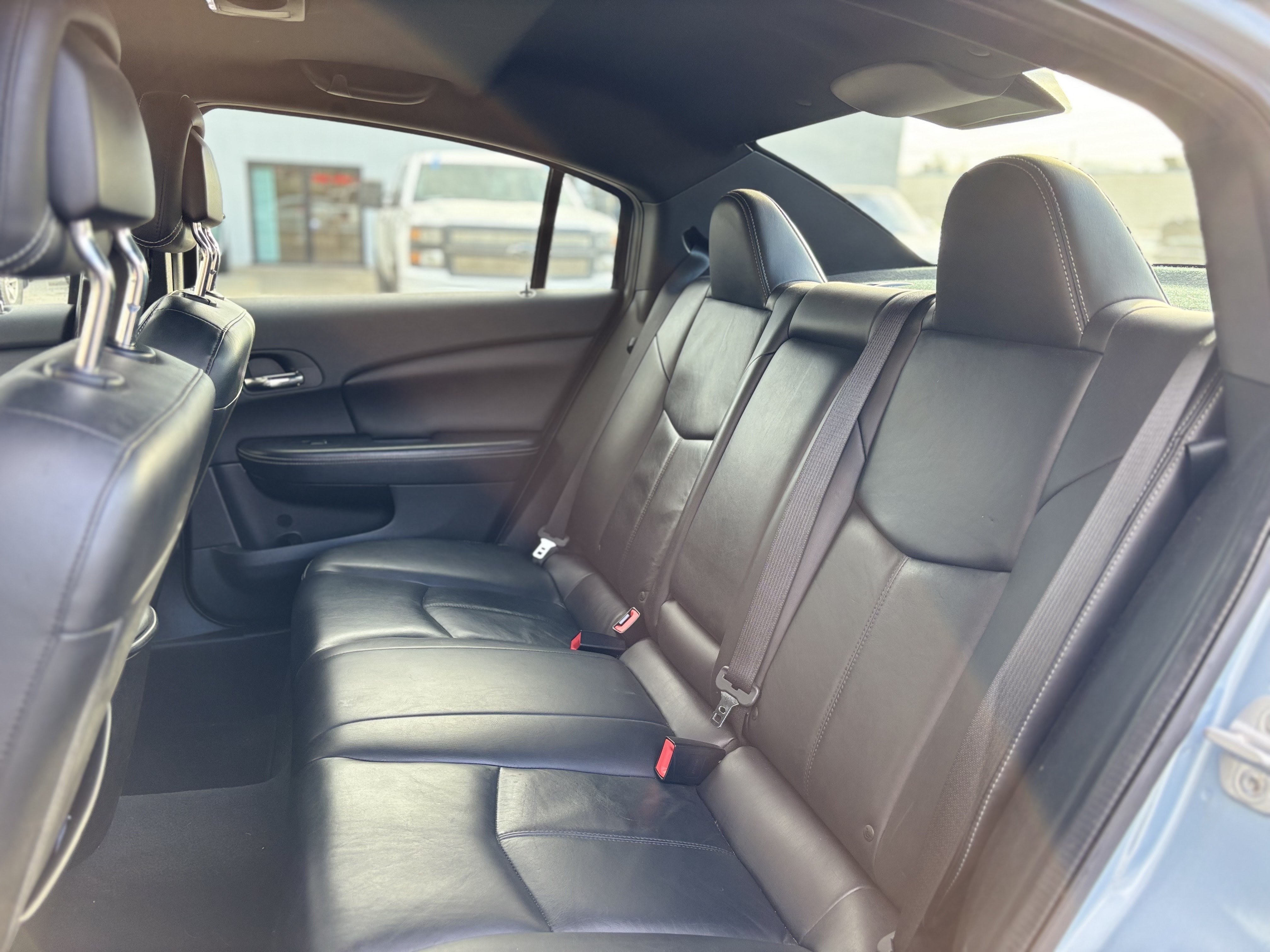 /canwestautoinc/2012-Chrysler-200-5003263037894345.jpg