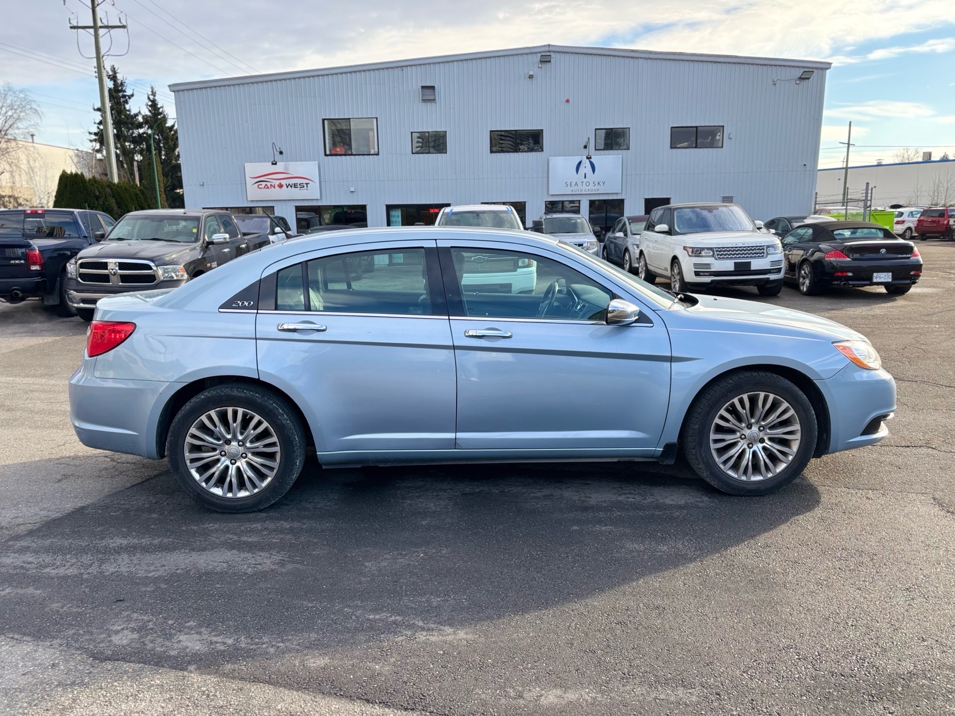 /canwestautoinc/2012-Chrysler-200-9040277985883514.jpg
