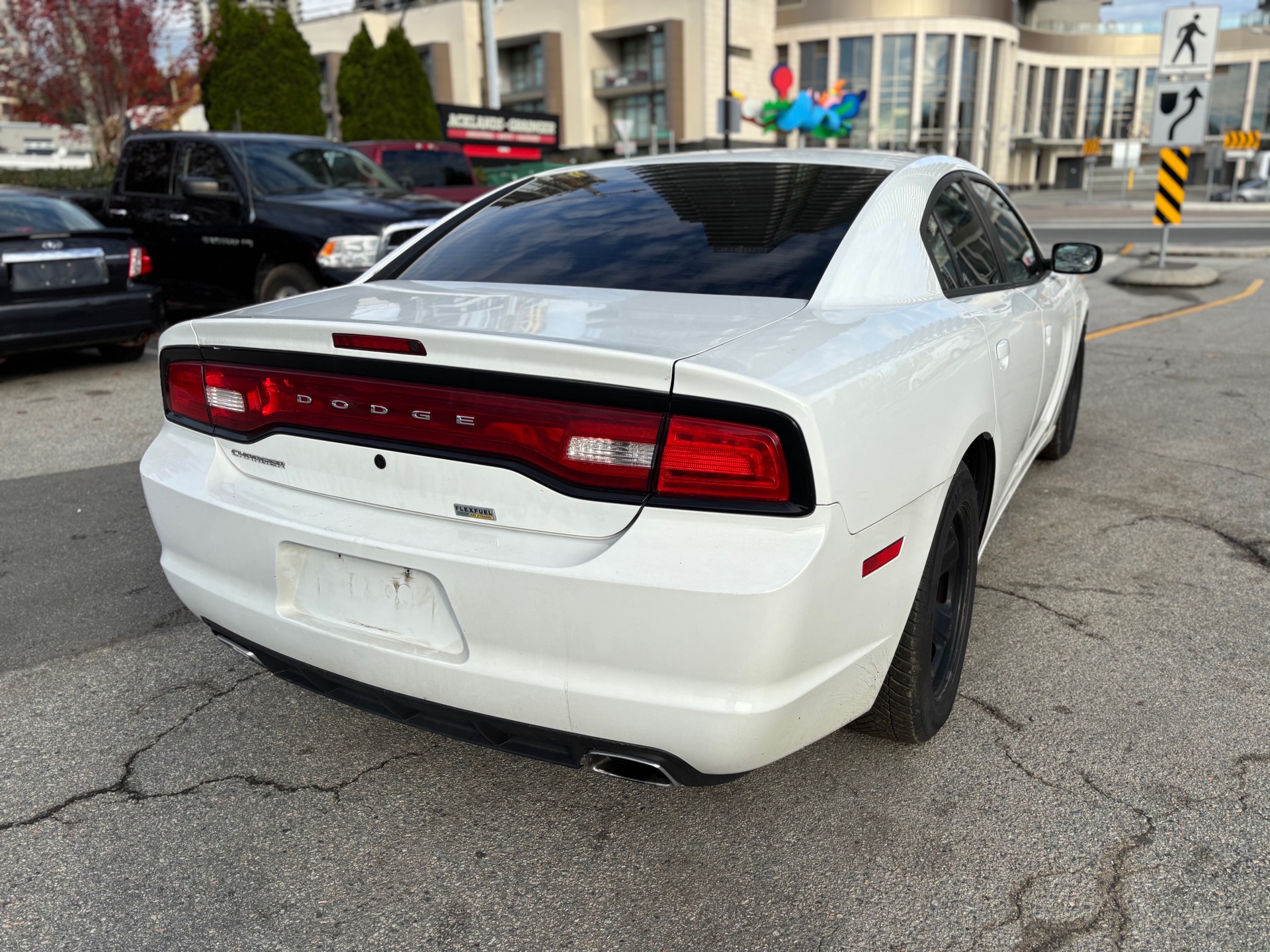/canwestautoinc/2012-Dodge-Charger-6898475211355659.jpg