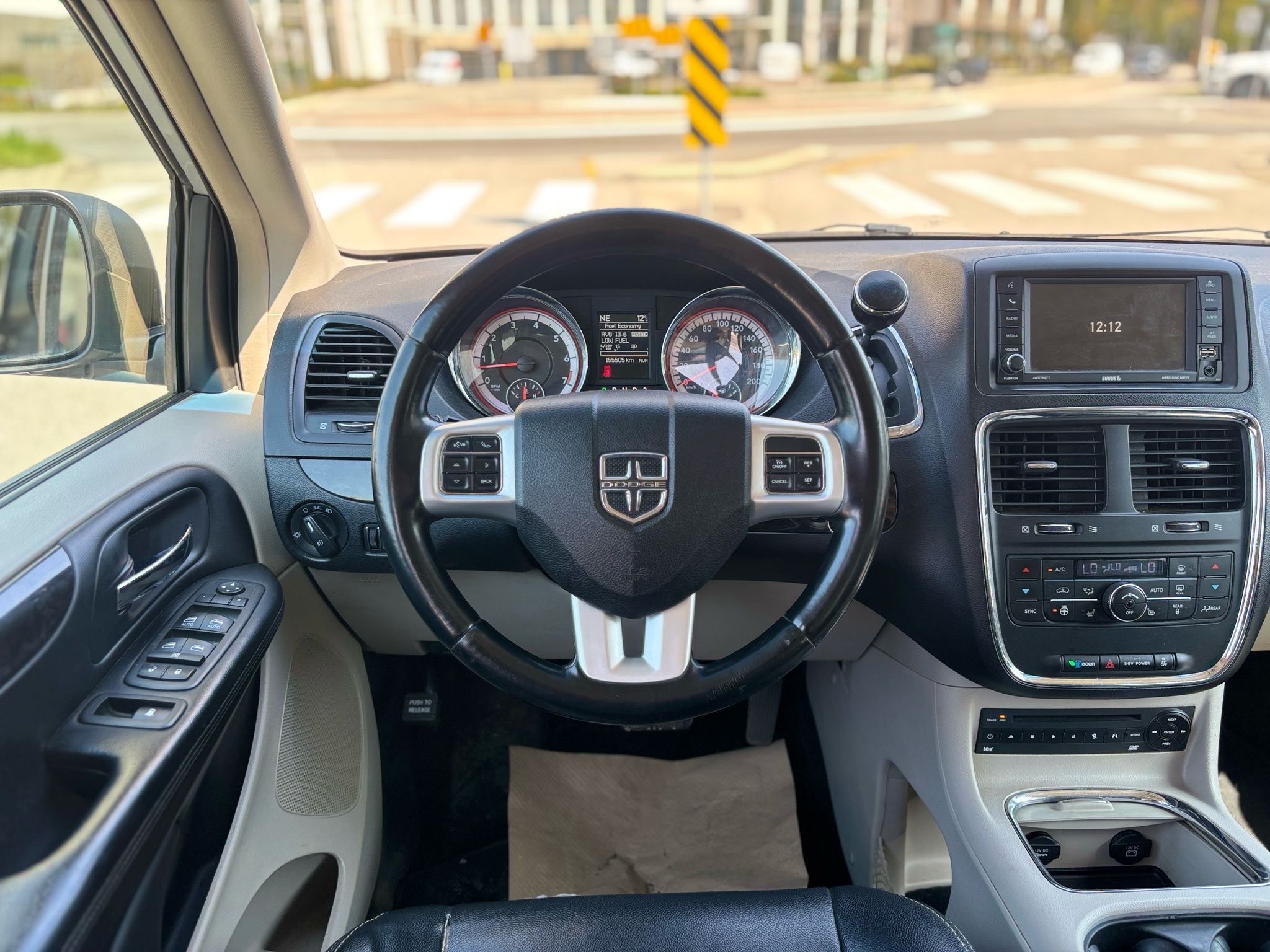 /canwestautoinc/2012-Dodge-GrandCaravan-10501096774868368.jpg
