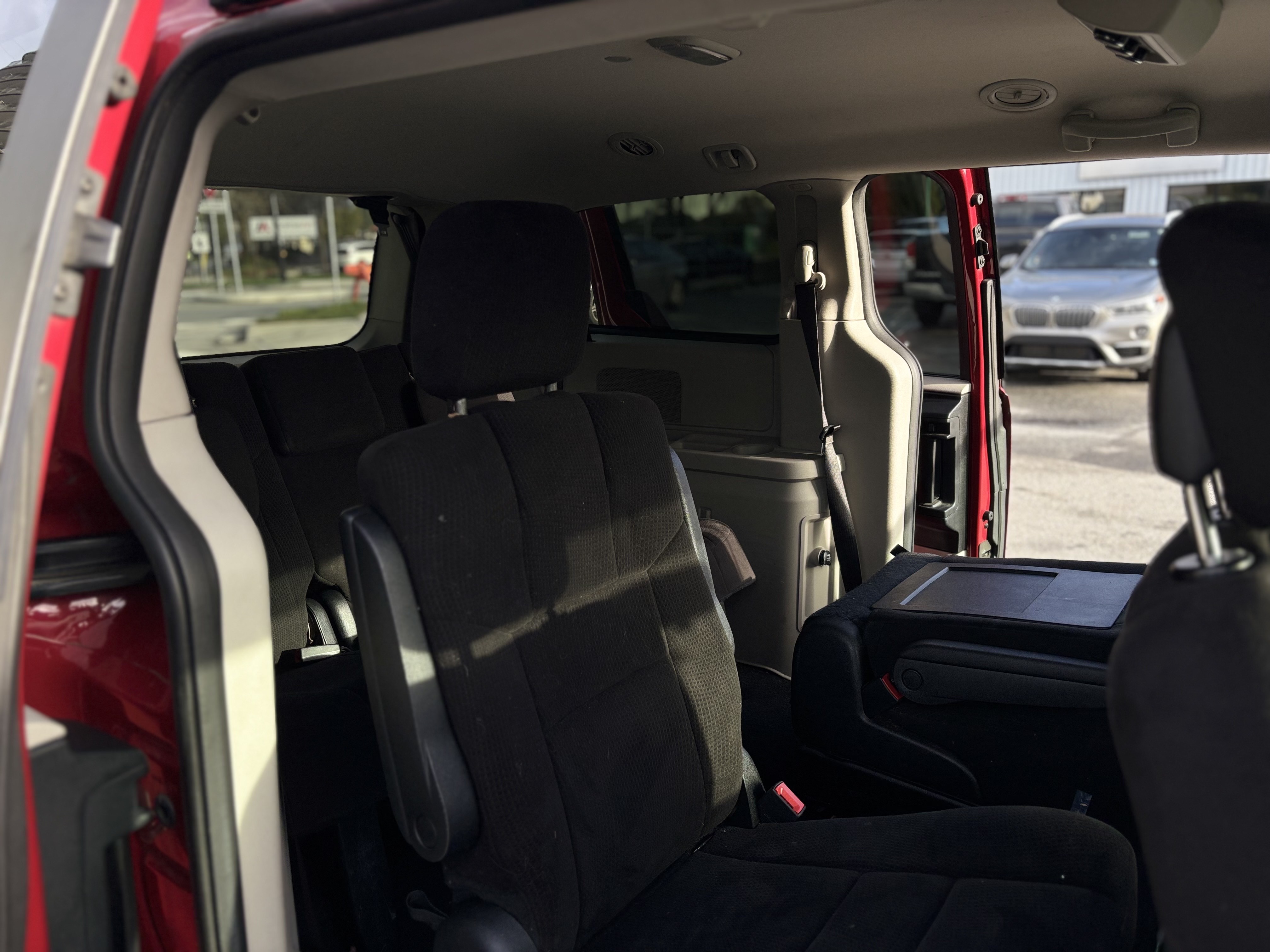 /canwestautoinc/2012-Dodge-GrandCaravan-3439266401075871.jpg