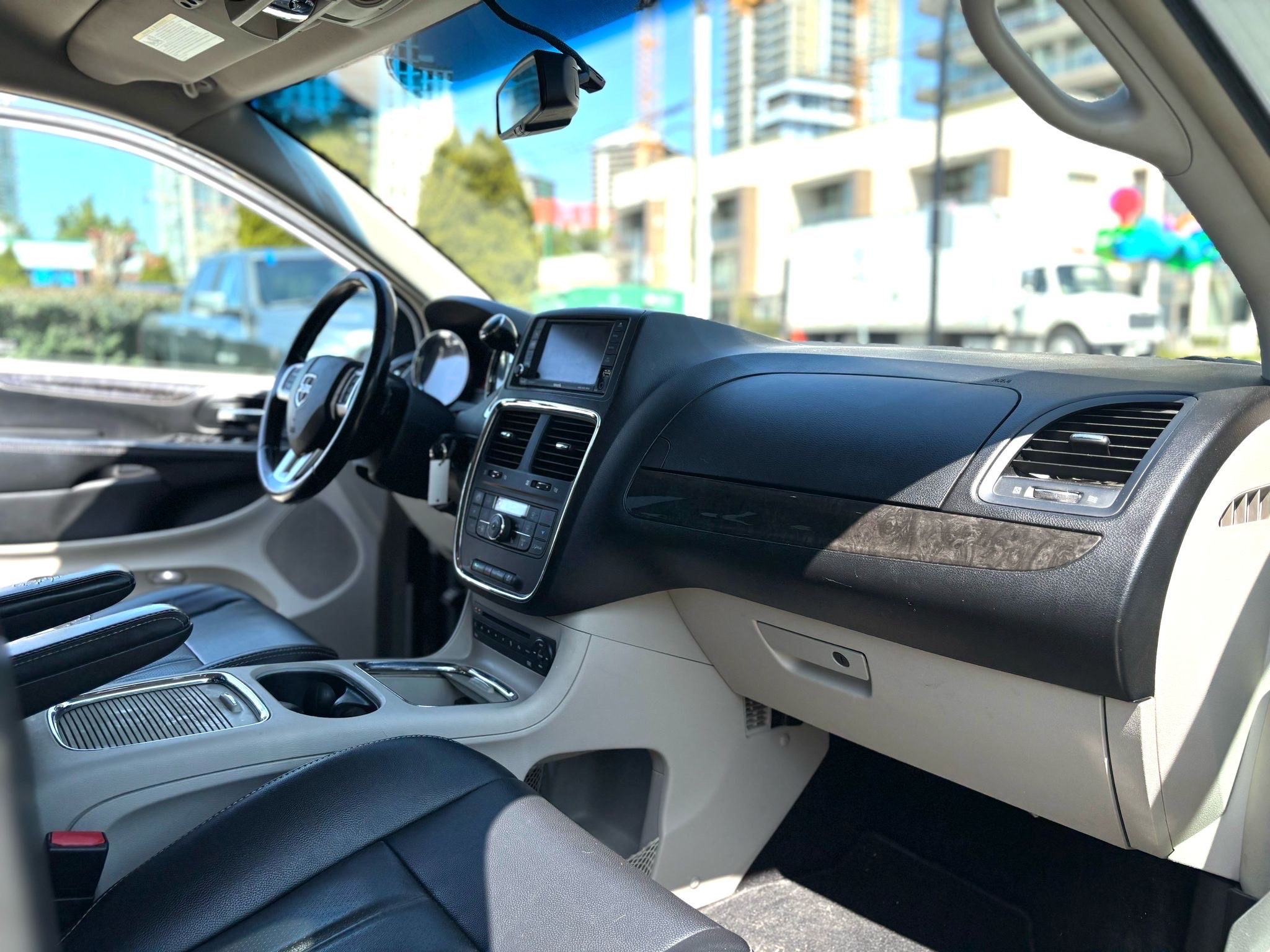 /canwestautoinc/2012-Dodge-GrandCaravan-7529505287567118.jpg