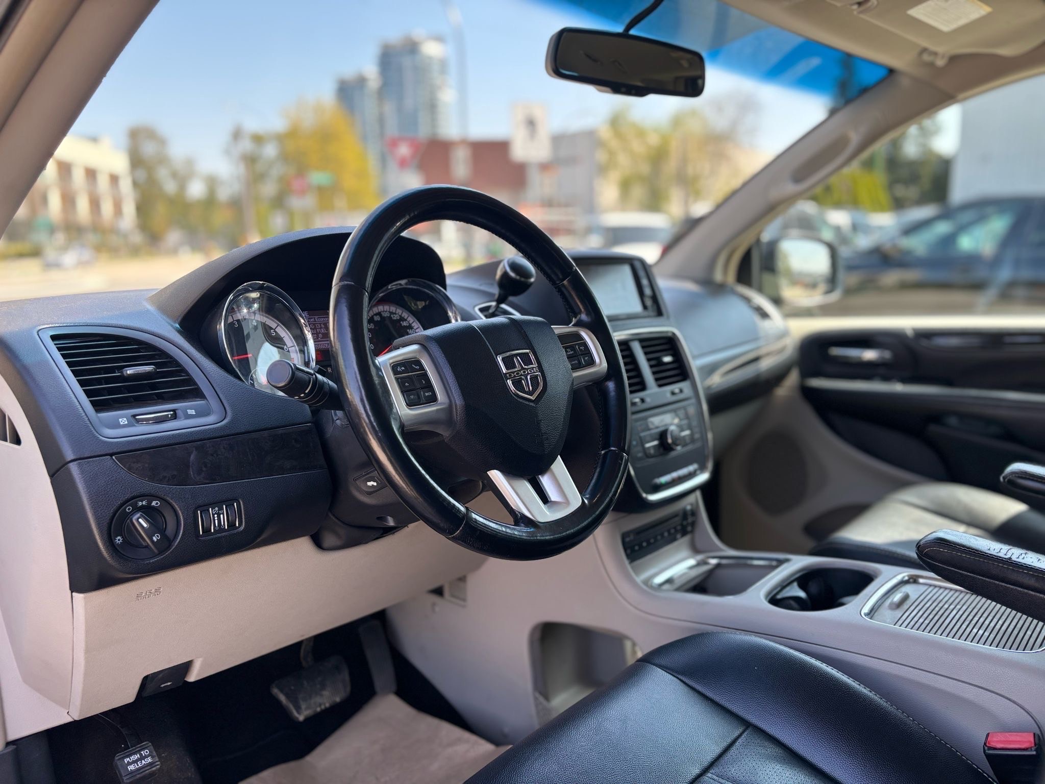 /canwestautoinc/2012-Dodge-GrandCaravan-9403276237258749.jpg