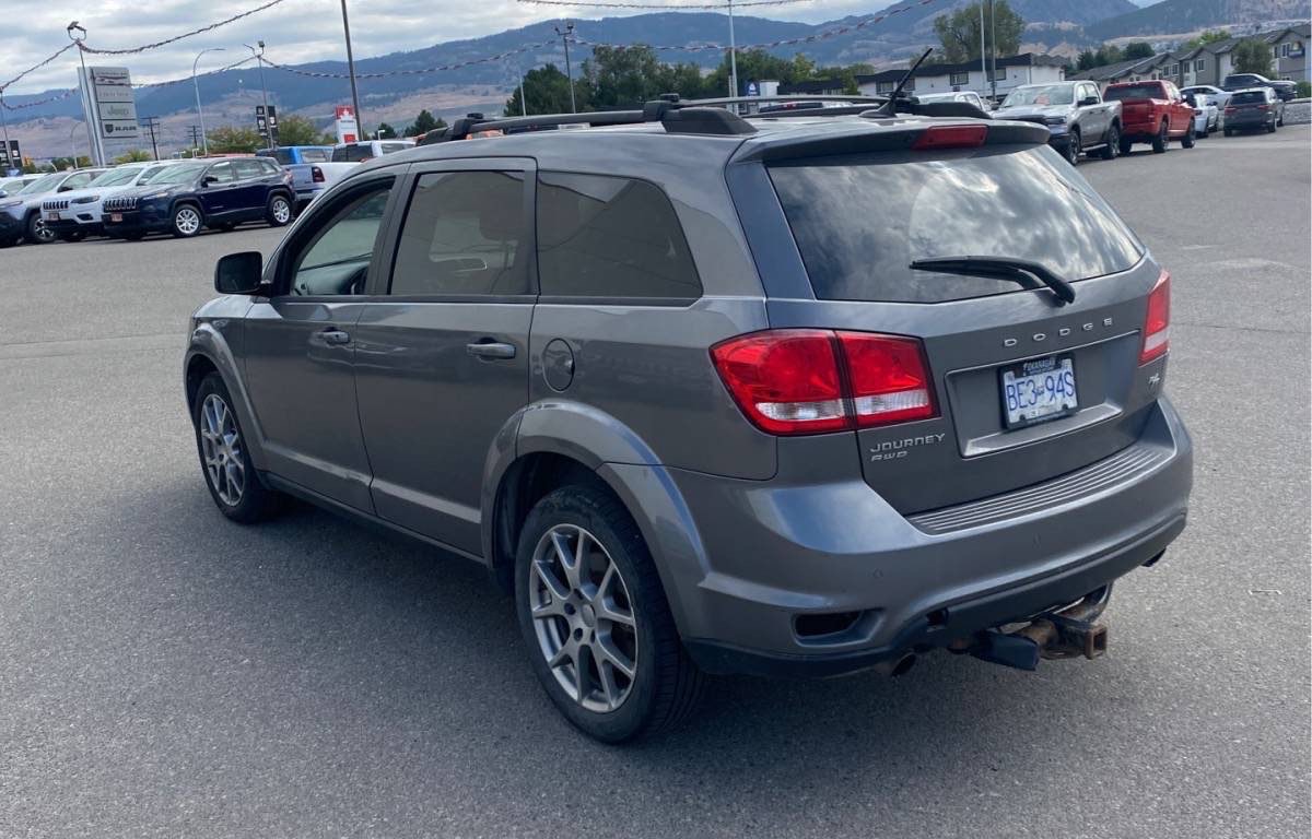 /canwestautoinc/2012-Dodge-Journey-05542636387589184.jpg