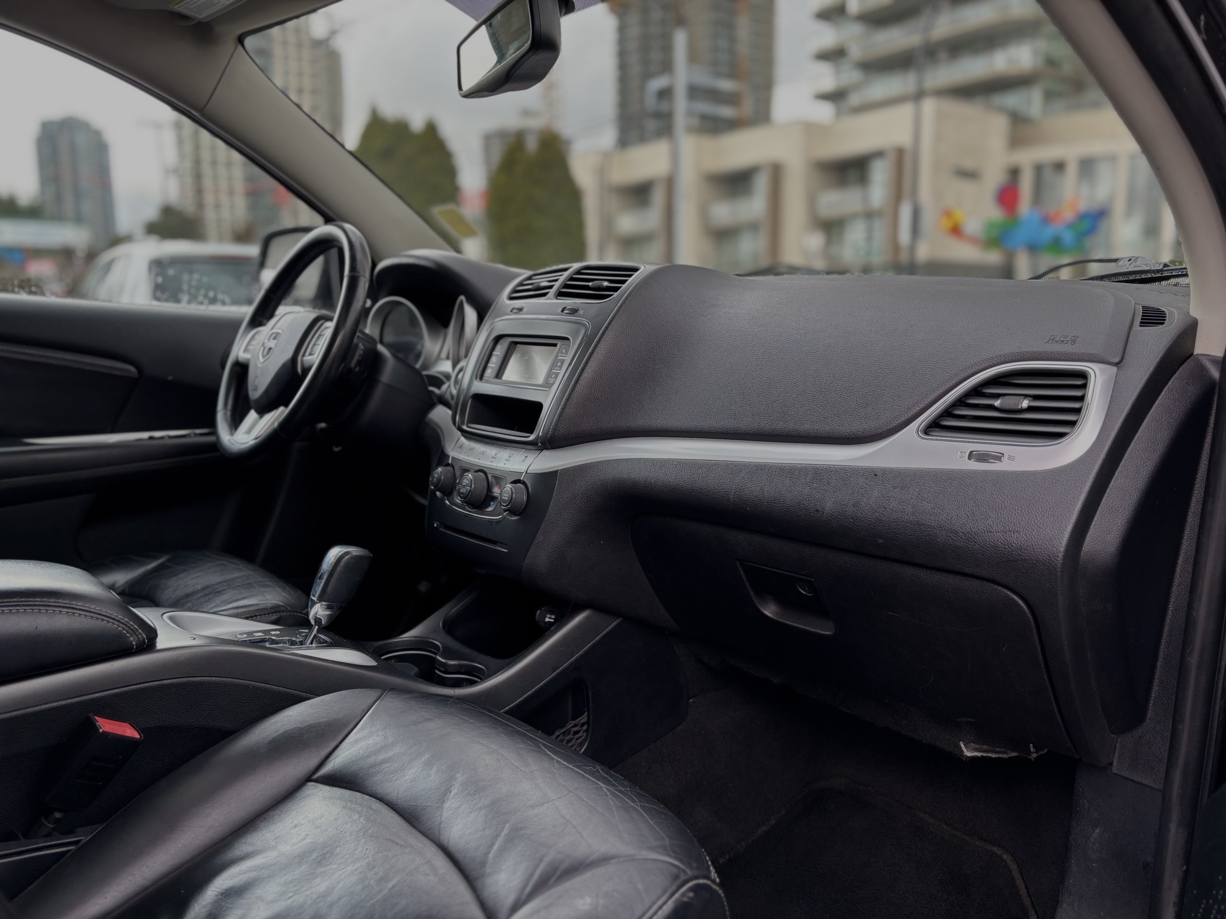 /canwestautoinc/2012-Dodge-Journey-08120960021376766.jpg