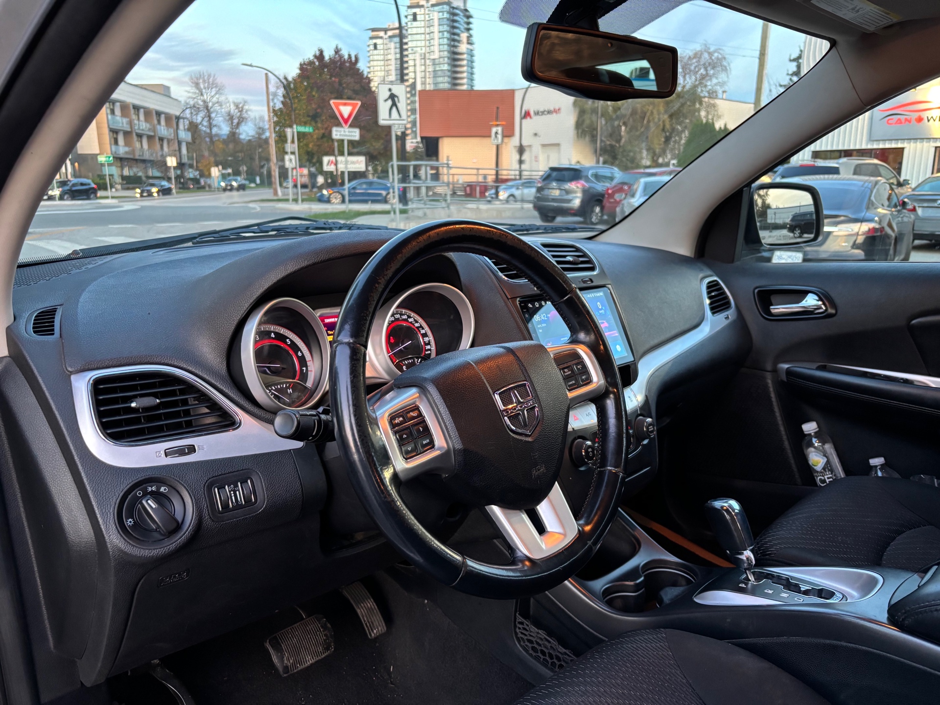 /canwestautoinc/2012-Dodge-Journey-17968086704993902.jpg