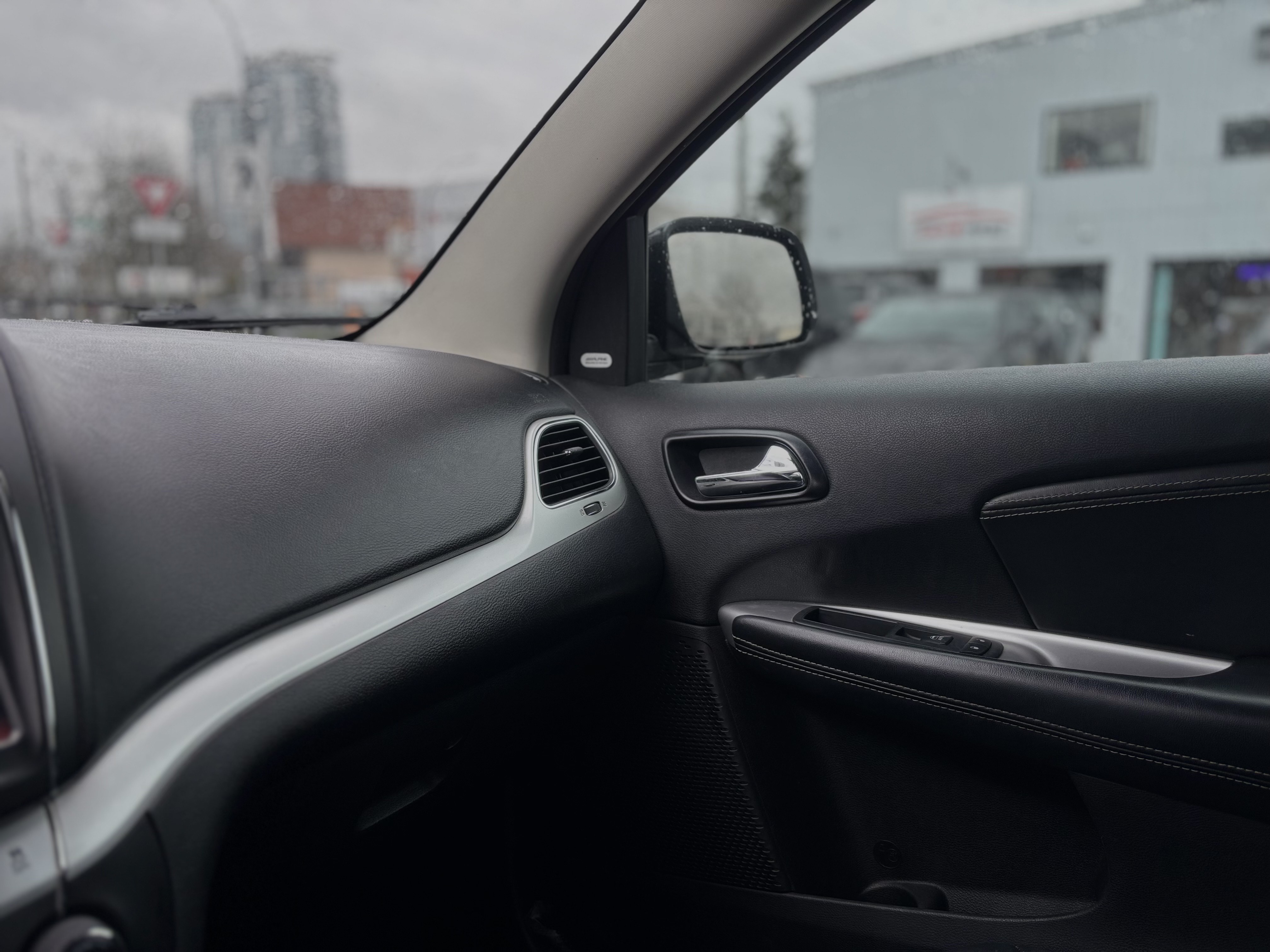 /canwestautoinc/2012-Dodge-Journey-2210720197102587.jpg