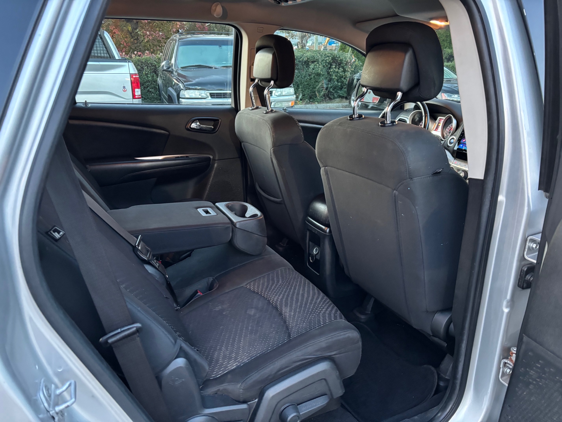 /canwestautoinc/2012-Dodge-Journey-23582986864233368.jpg