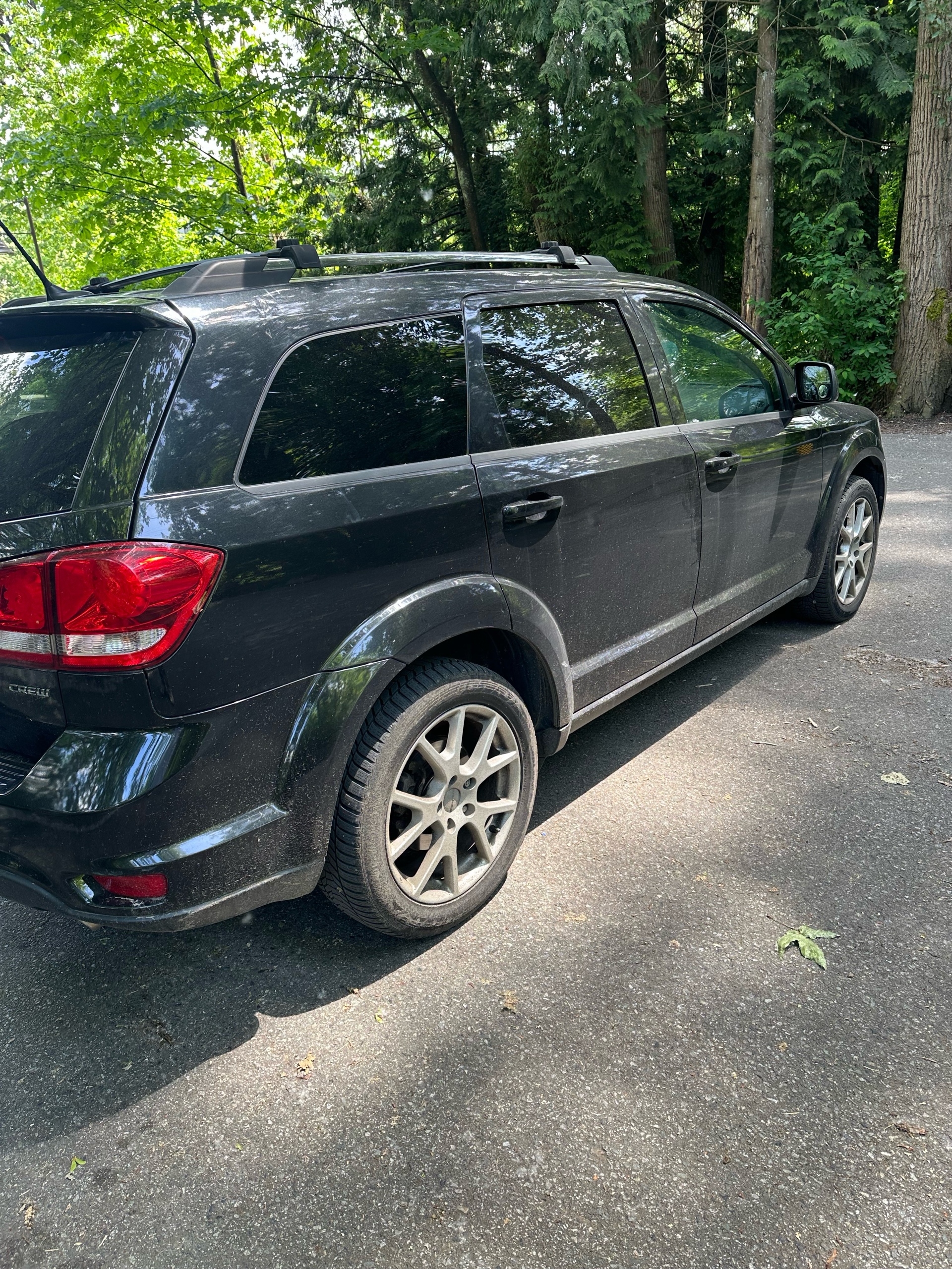 /canwestautoinc/2012-Dodge-Journey-23935994779170877.jpg