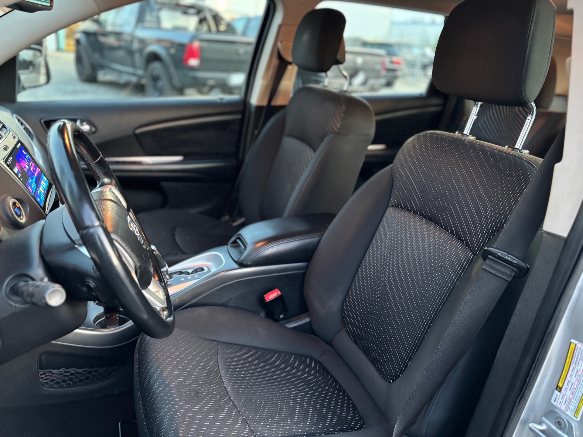 /canwestautoinc/2012-Dodge-Journey-762728977968431.jpg