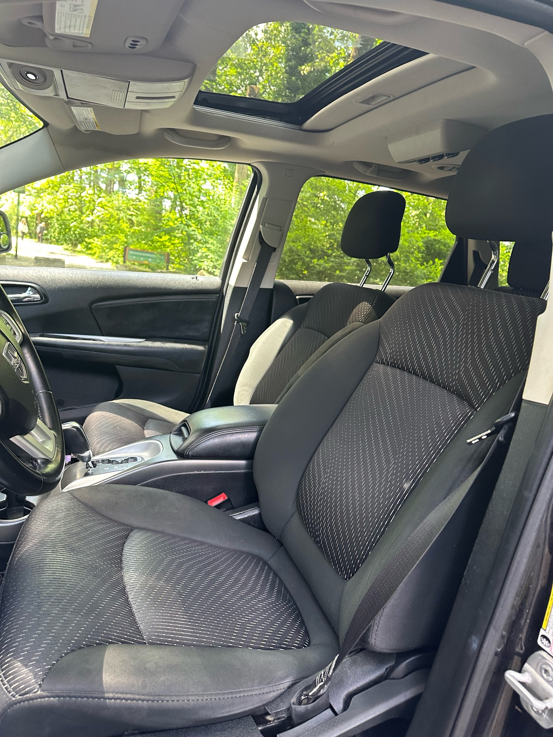 /canwestautoinc/2012-Dodge-Journey-89172344181635.jpg