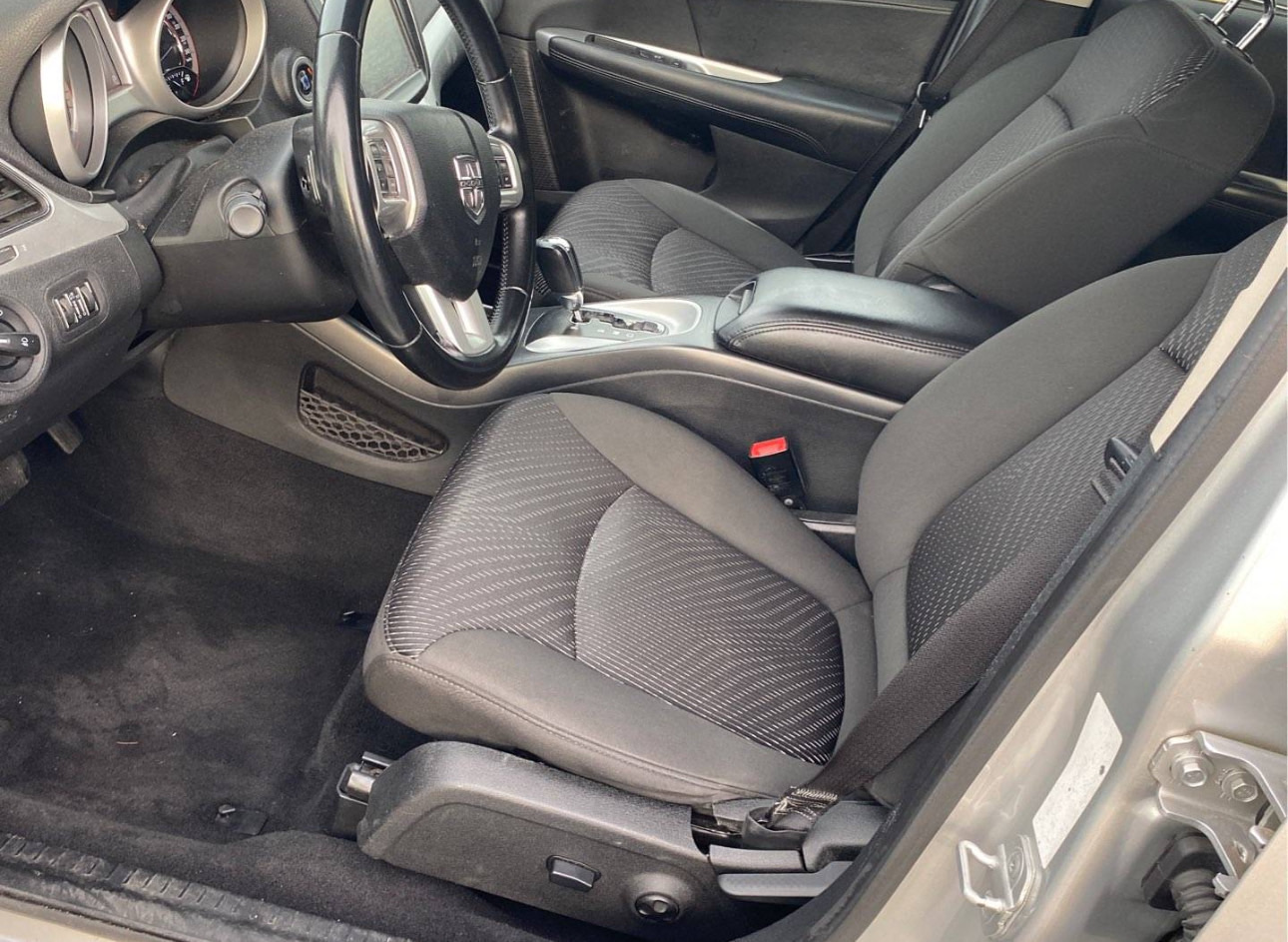 /canwestautoinc/2012-Dodge-Journey-9145880832722908.jpg