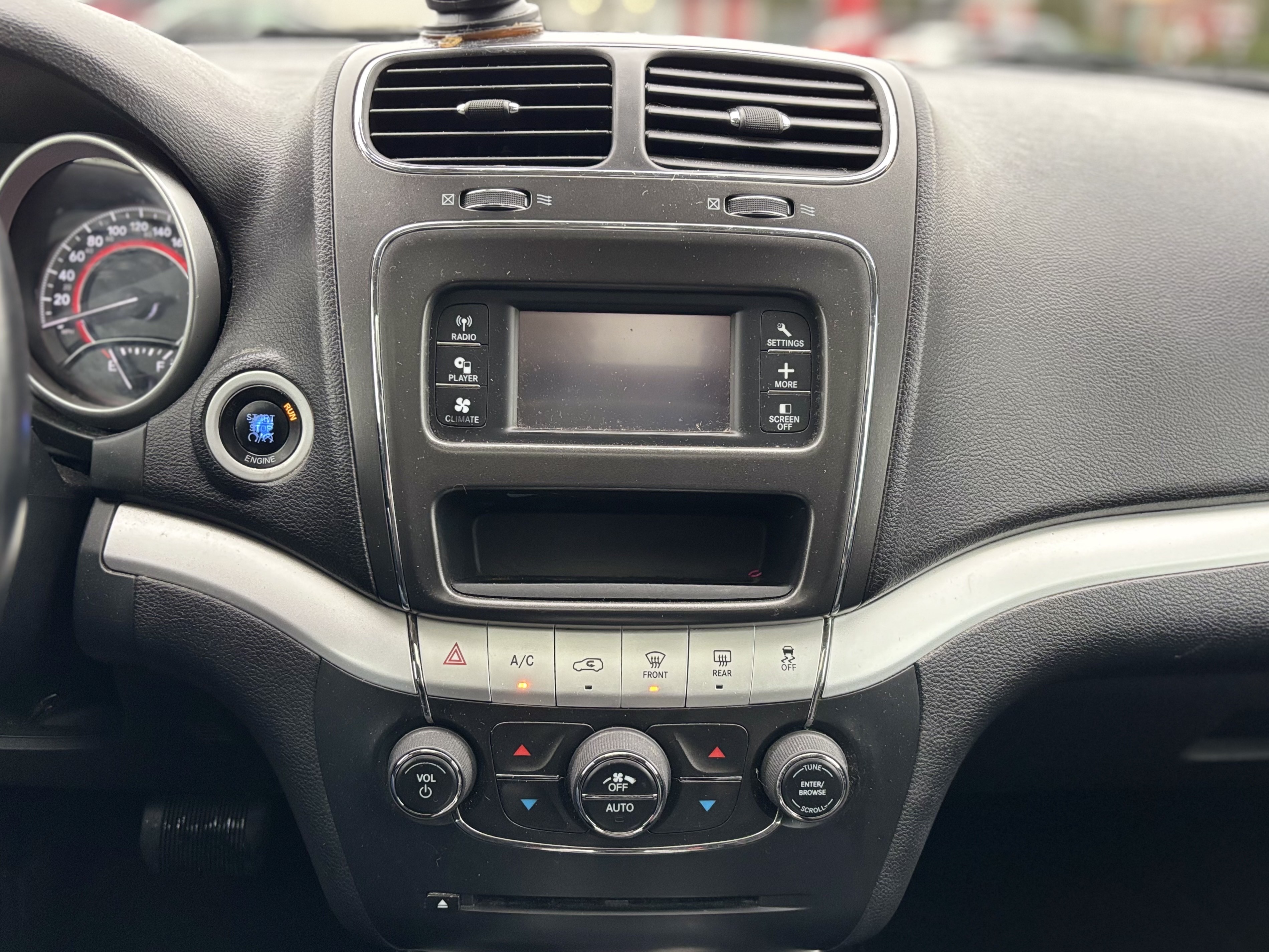 /canwestautoinc/2012-Dodge-Journey-9761072738129482.jpg