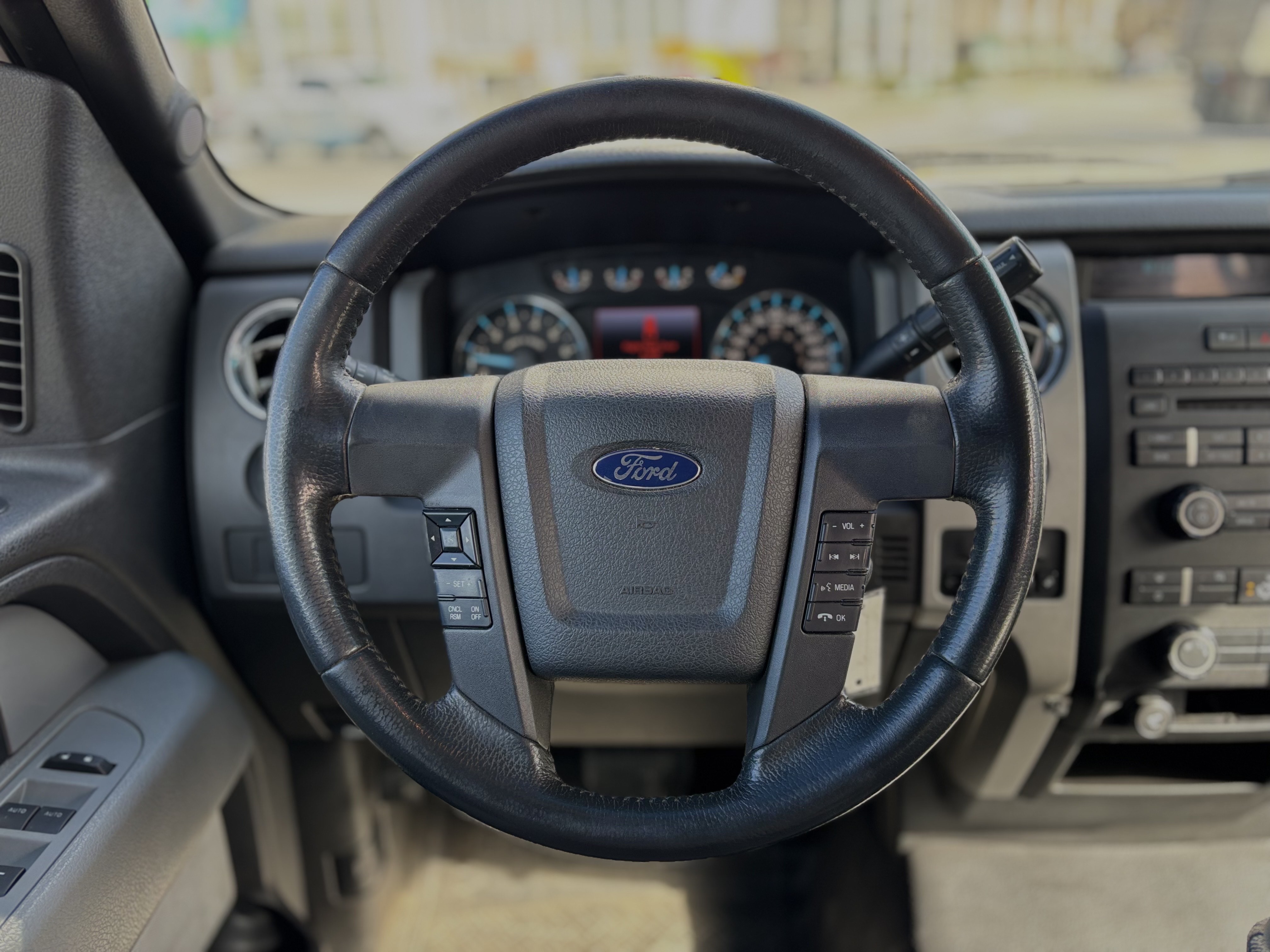 /canwestautoinc/2012-Ford-F-150-12244773307381962.jpg