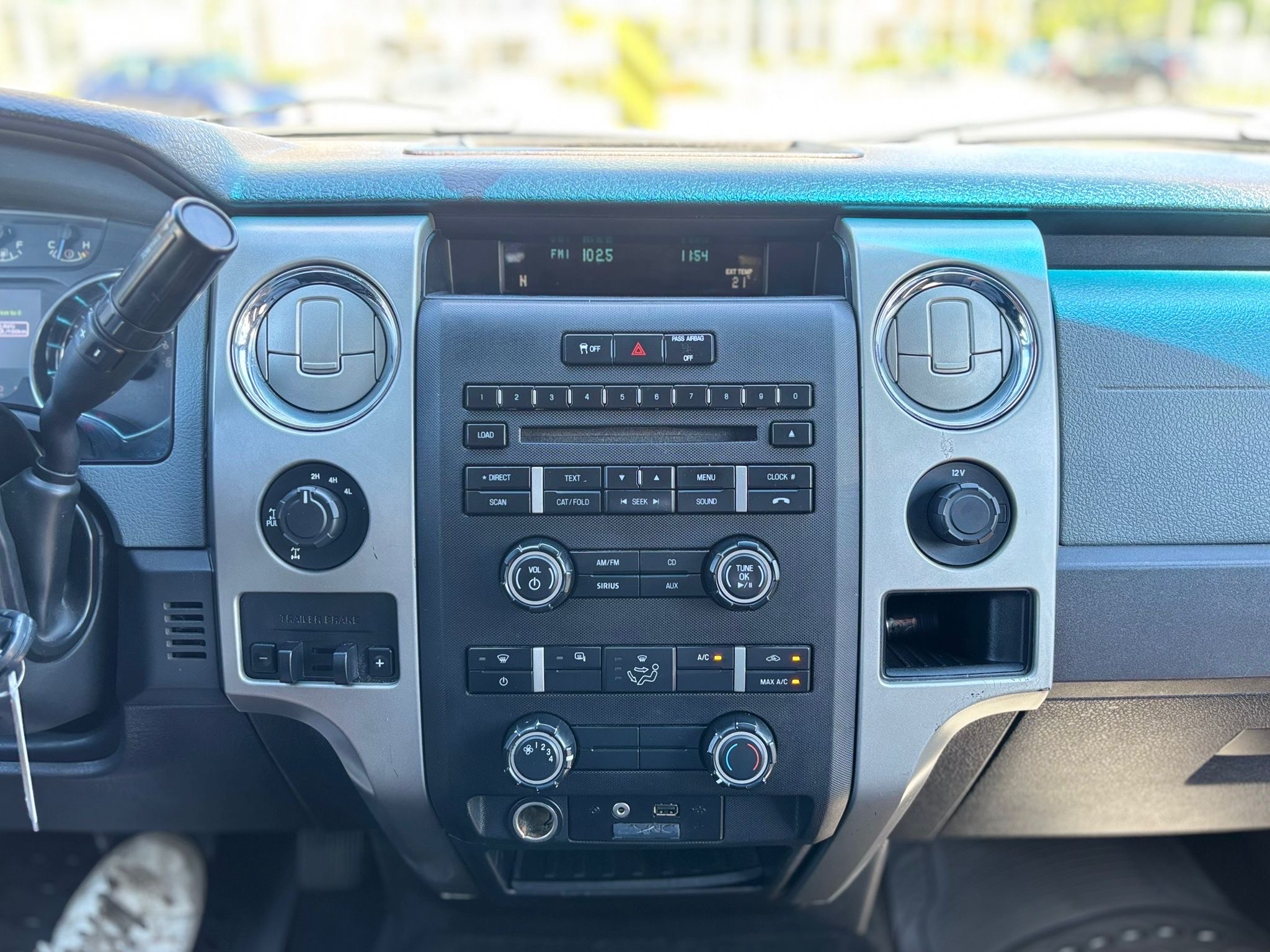 /canwestautoinc/2012-Ford-F-150-5035619754551157.jpg