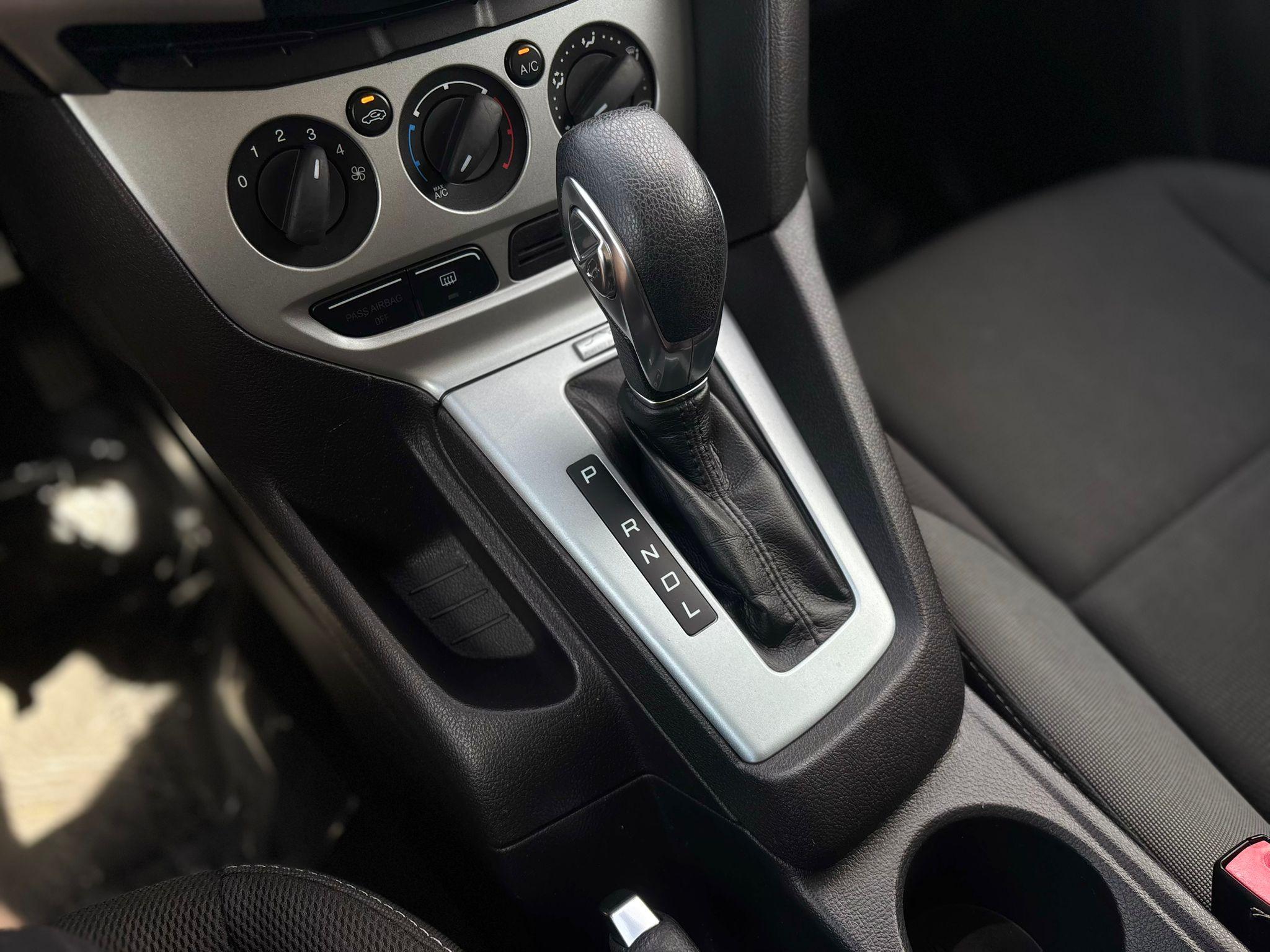 /canwestautoinc/2012-Ford-Focus-09815475359253467.jpg
