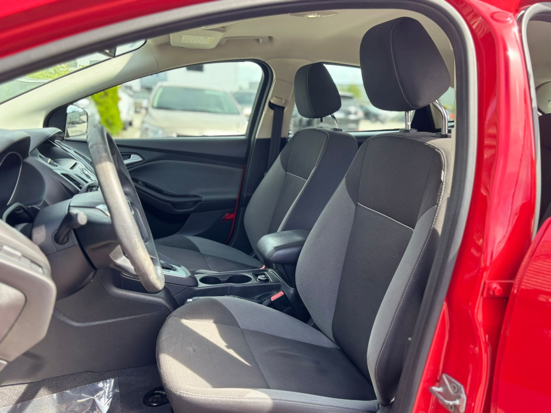 /canwestautoinc/2012-Ford-Focus-1830898373506875.jpg