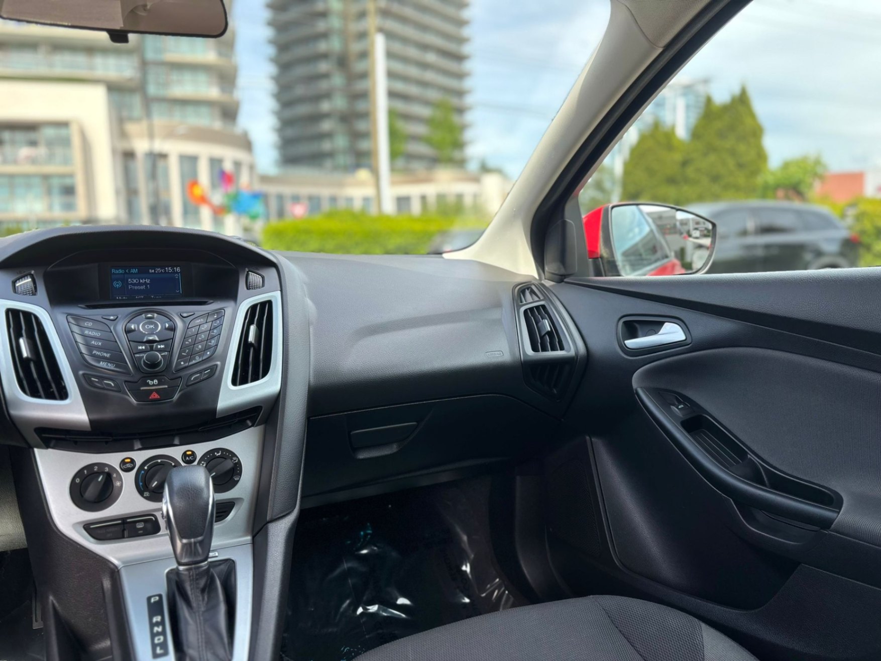 /canwestautoinc/2012-Ford-Focus-9785503232671535.jpg