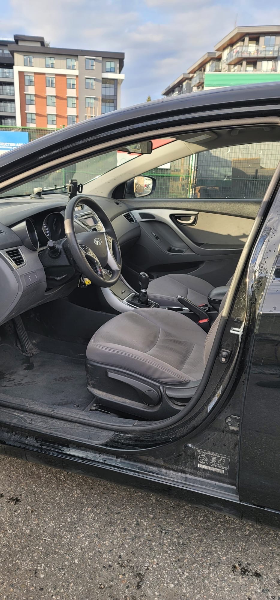 /canwestautoinc/2012-Hyundai-Elantra-6967990106073707.jpg