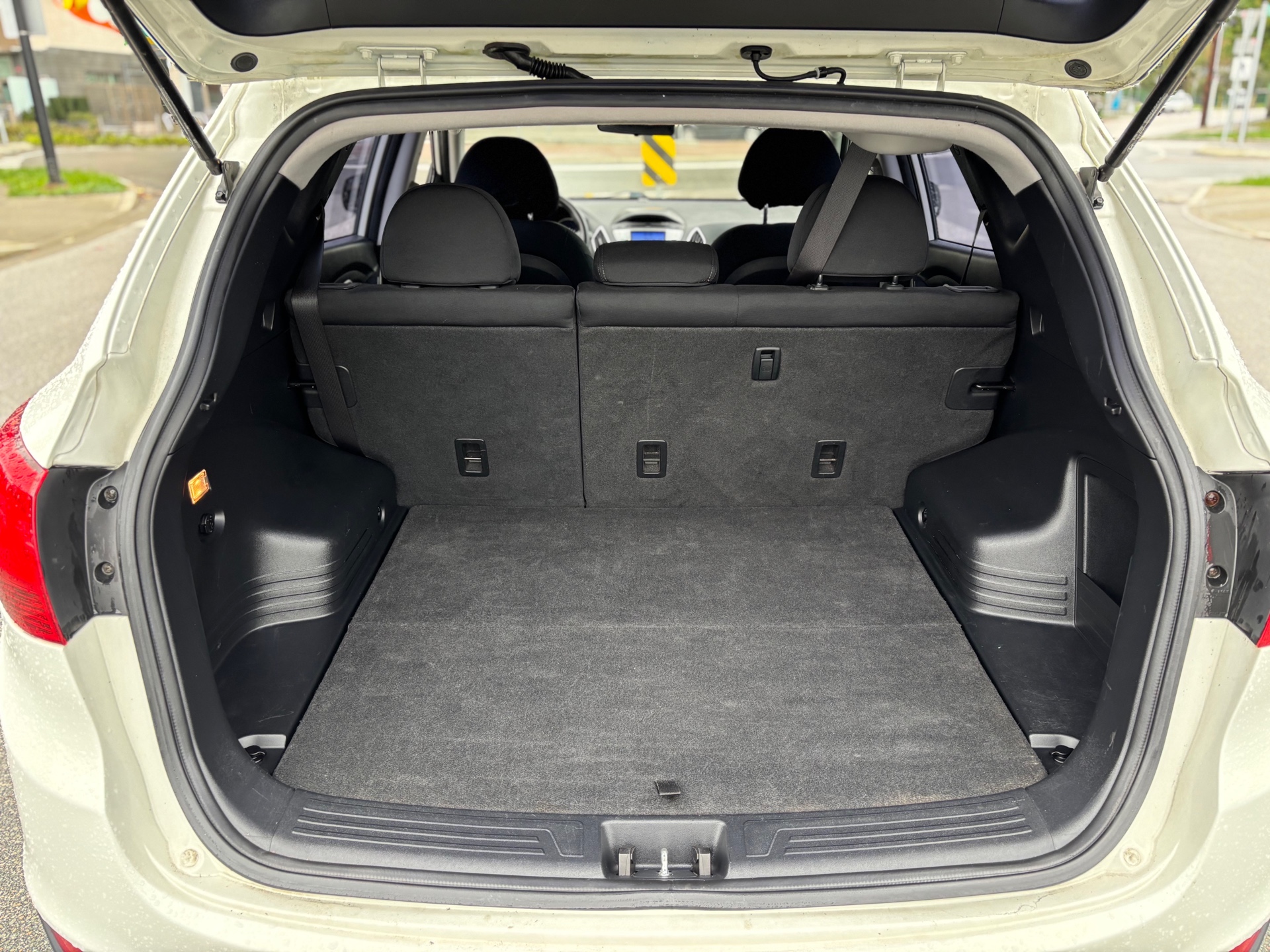/canwestautoinc/2012-Hyundai-Tucson-20654932332445508.jpg