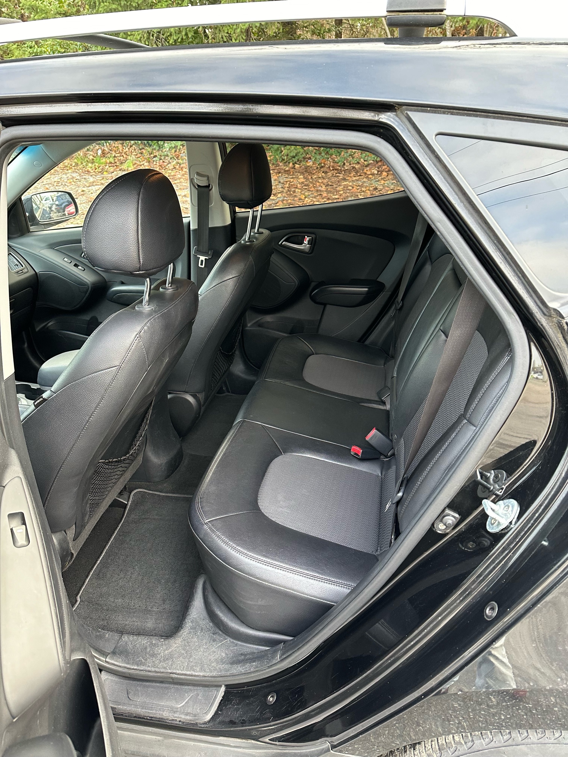 /canwestautoinc/2012-Hyundai-Tucson-21527819184110175.jpg