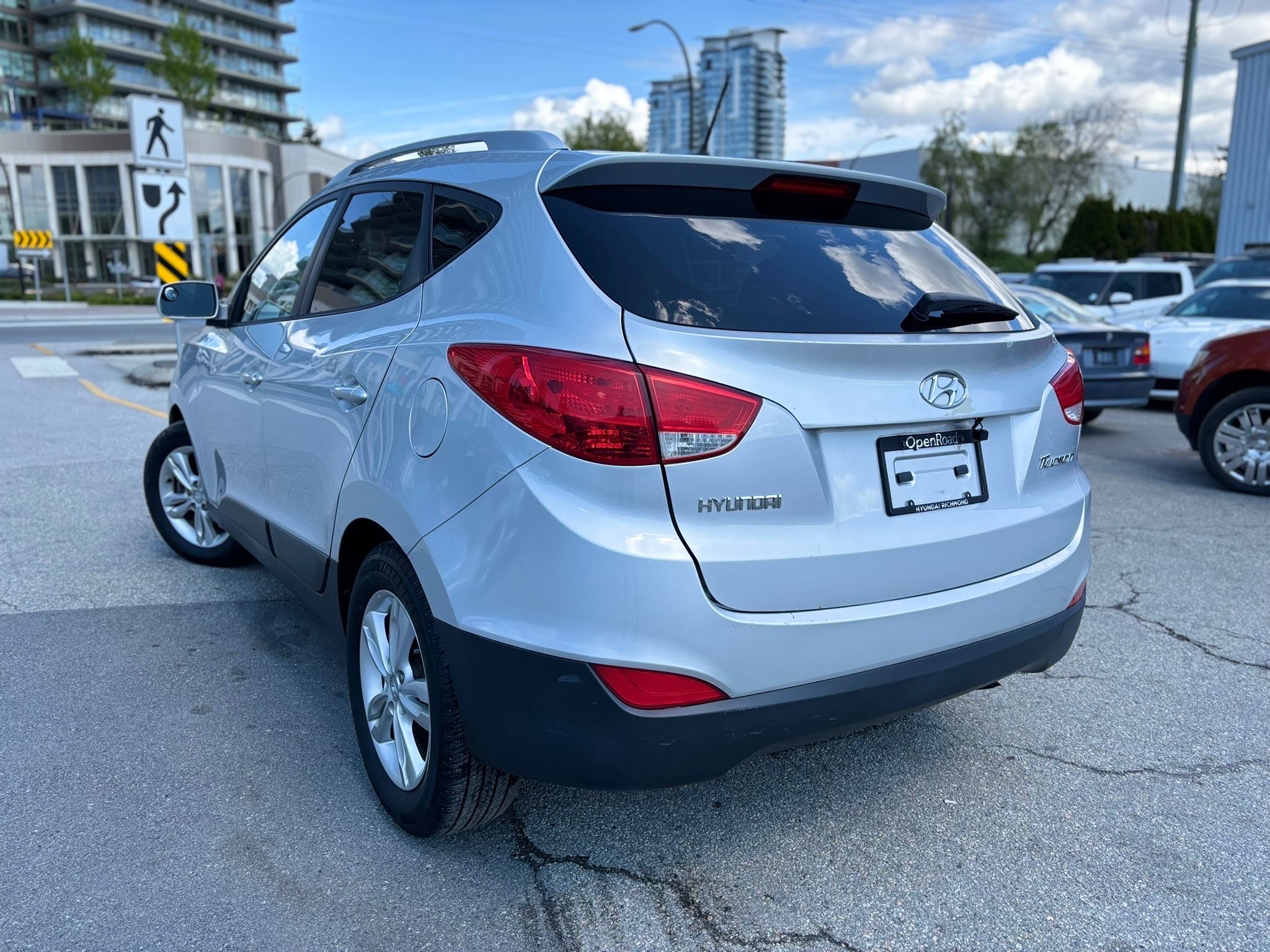 /canwestautoinc/2012-Hyundai-Tucson-2759661958796553.jpg