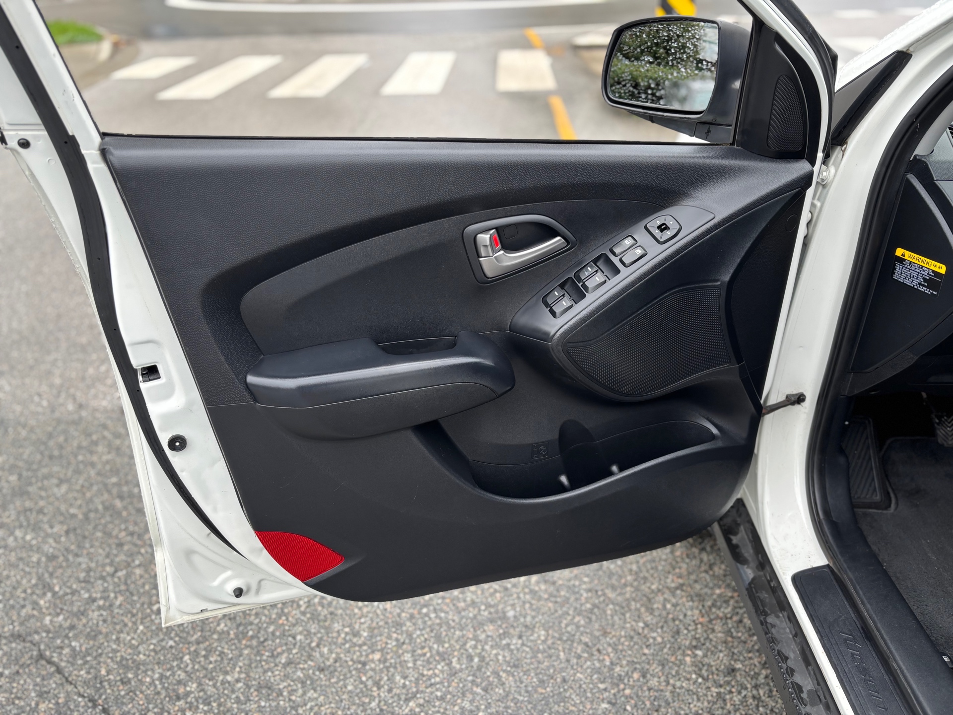 /canwestautoinc/2012-Hyundai-Tucson-3919377687745178.jpg