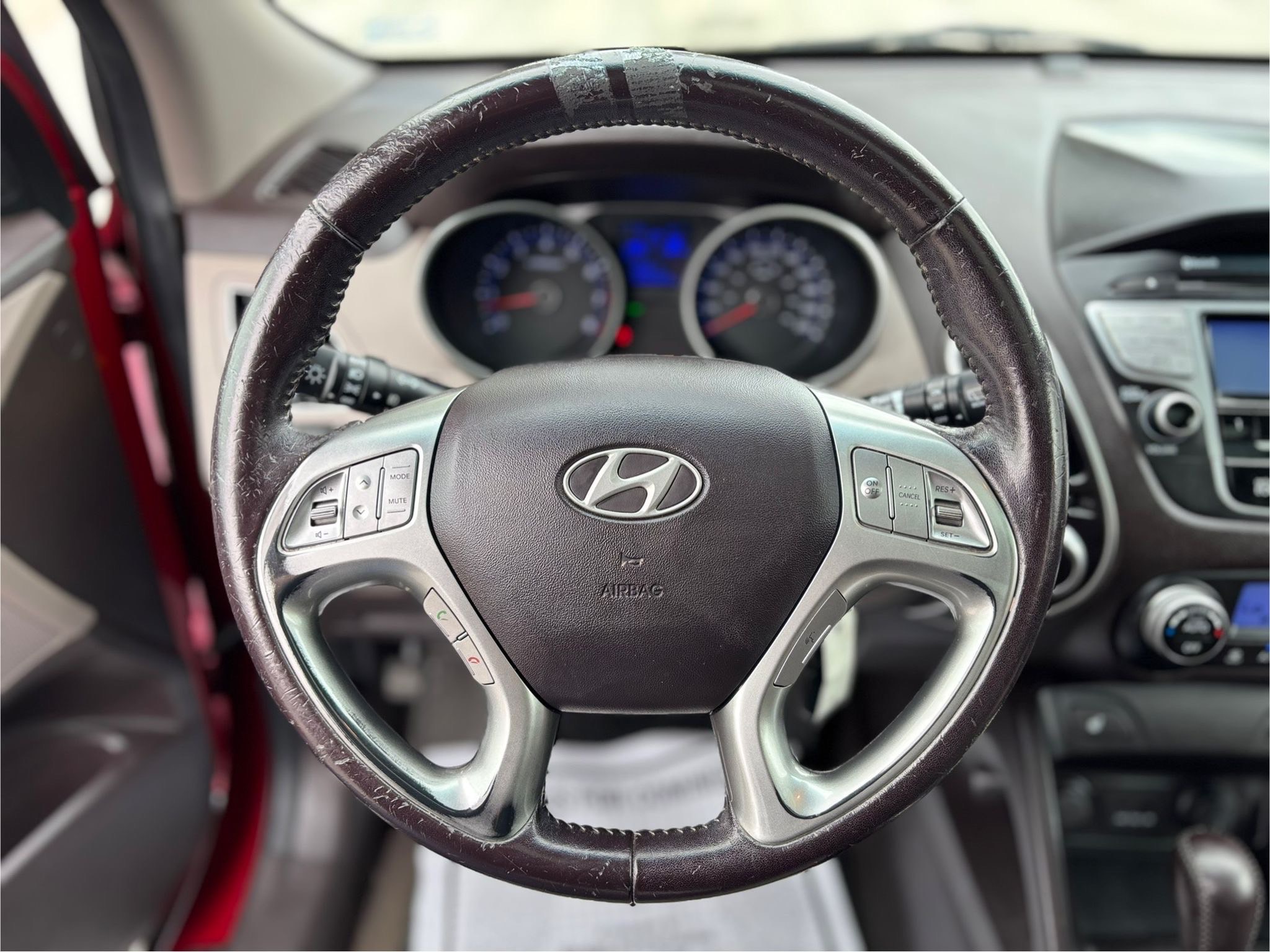 /canwestautoinc/2012-Hyundai-Tucson-414426108486313.jpg