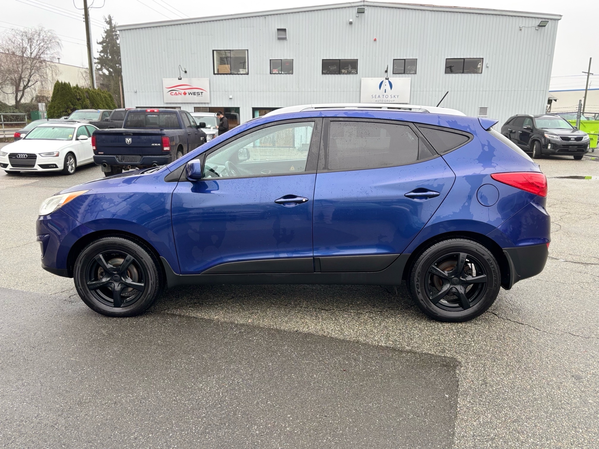 /canwestautoinc/2012-Hyundai-Tucson-517688357856749.jpg