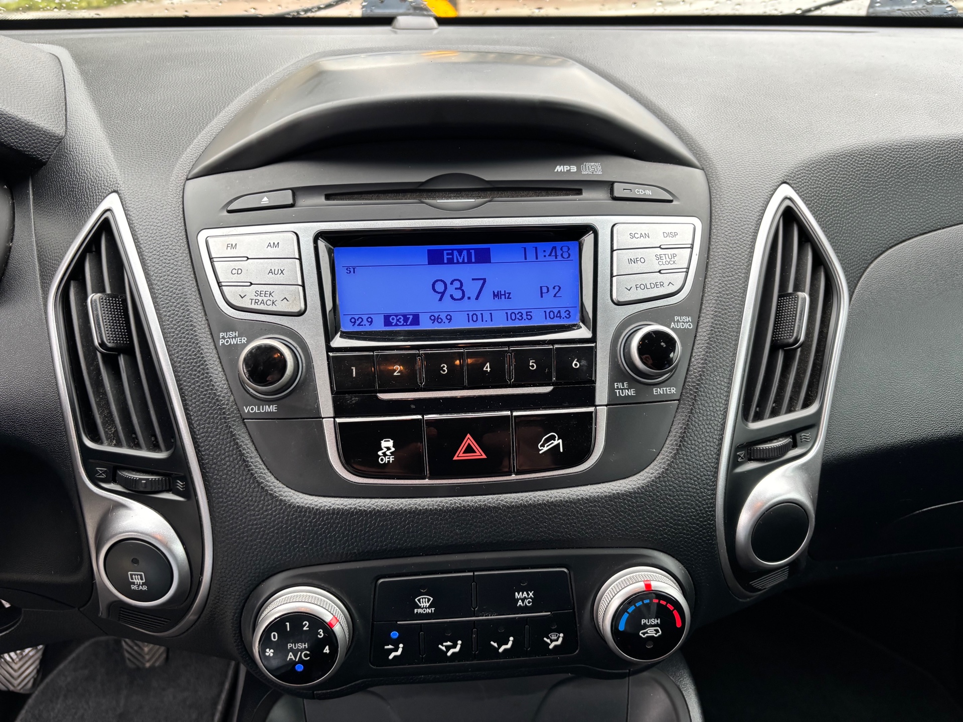 /canwestautoinc/2012-Hyundai-Tucson-7063697784873237.jpg