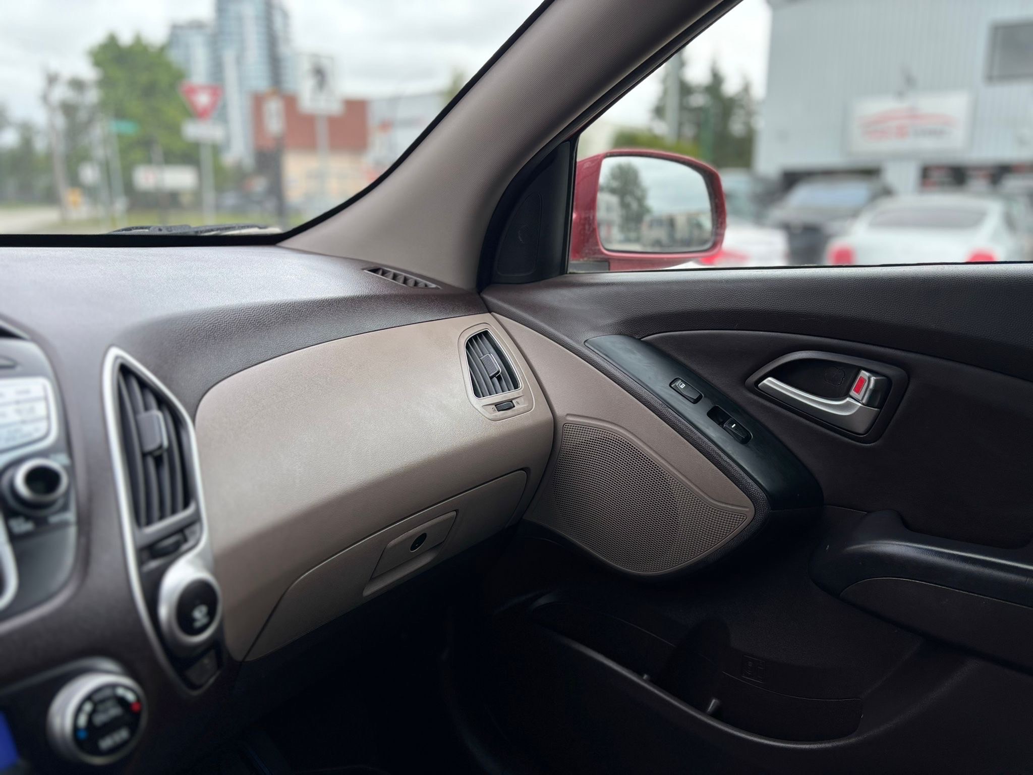 /canwestautoinc/2012-Hyundai-Tucson-9880671855802525.jpg