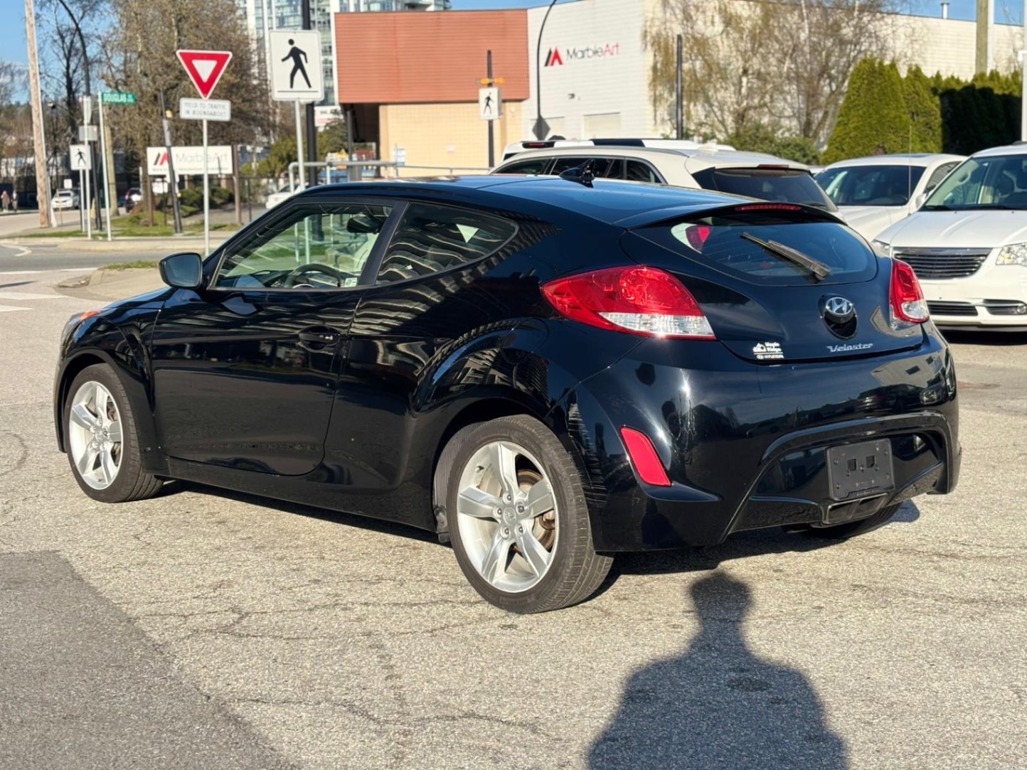 /canwestautoinc/2012-Hyundai-Veloster-5188537544718776.jpg
