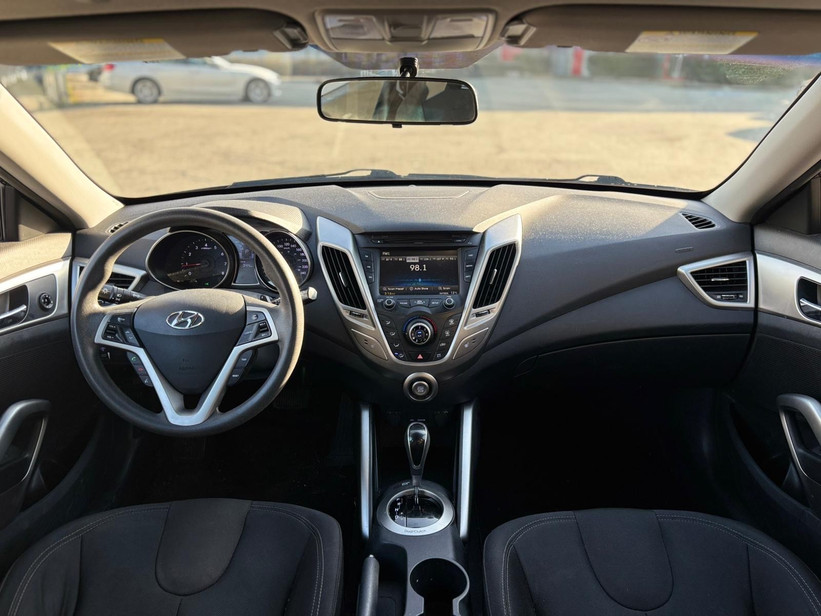 /canwestautoinc/2012-Hyundai-Veloster-5745524732133471.jpg