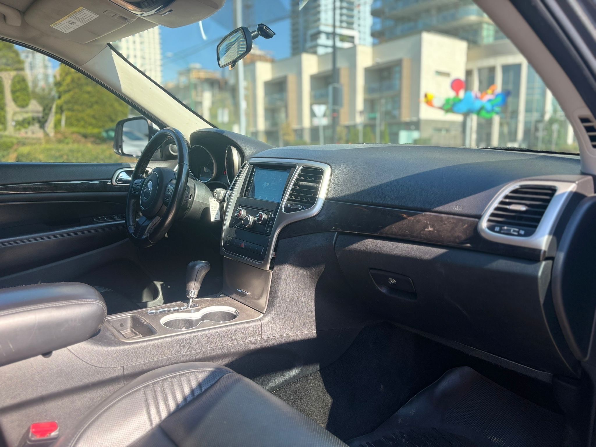/canwestautoinc/2012-Jeep-GrandCherokee-04283334595600463.jpg