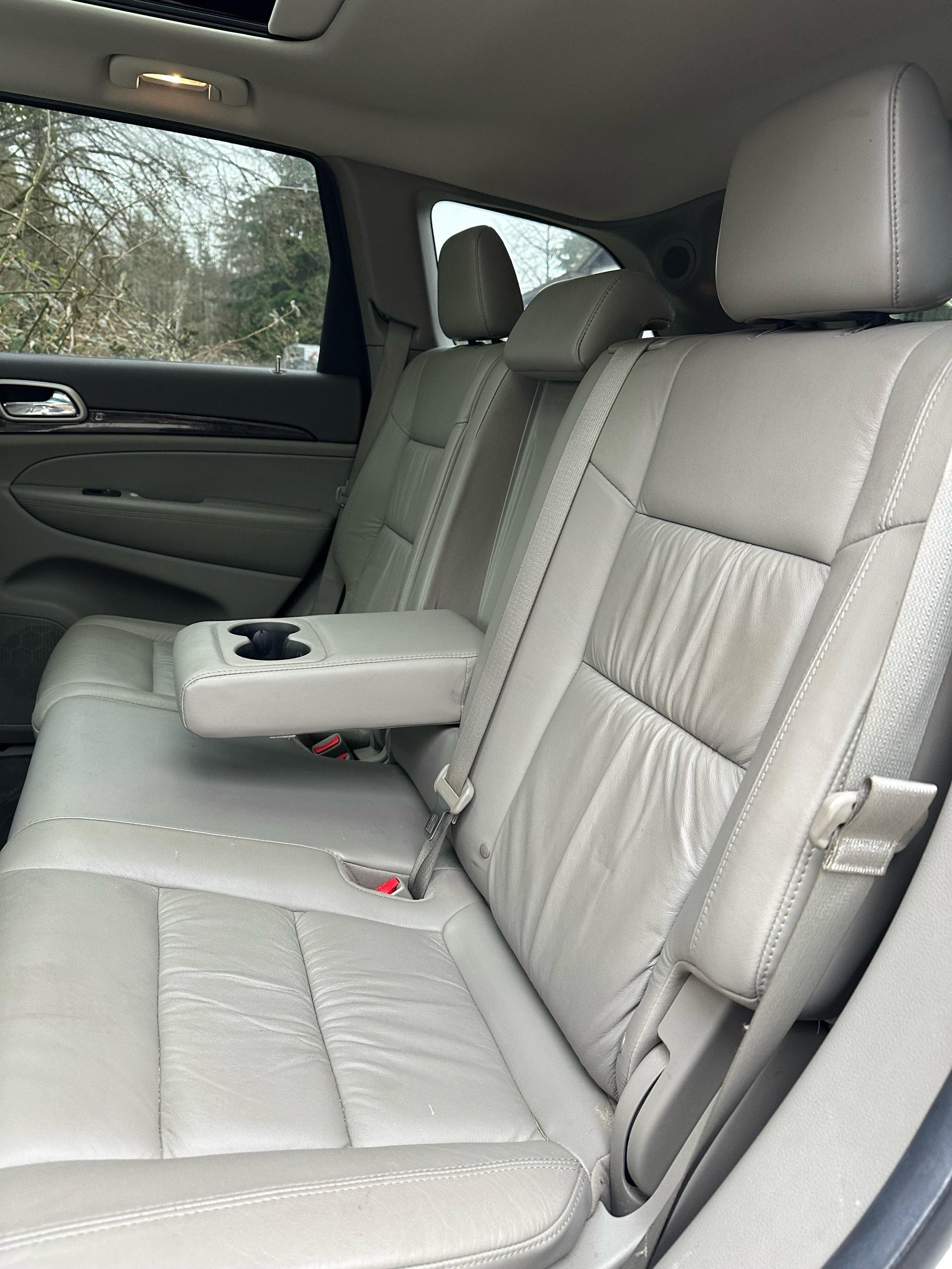 /canwestautoinc/2012-Jeep-GrandCherokee-1724443017958477.jpg