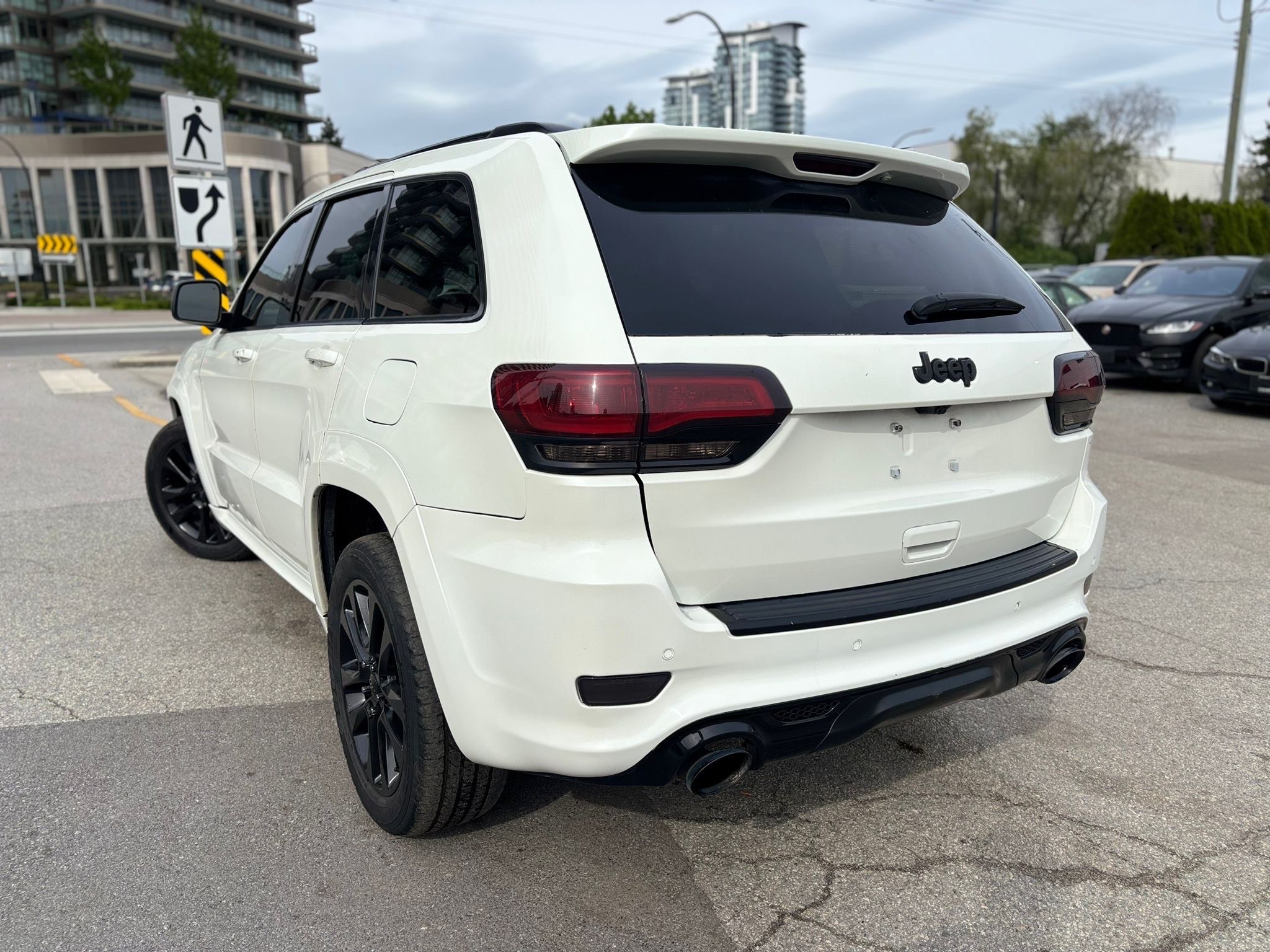 /canwestautoinc/2012-Jeep-GrandCherokee-2859203140169211.jpg