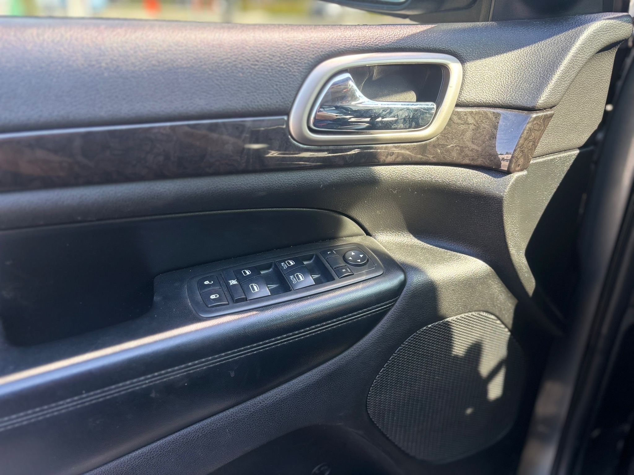/canwestautoinc/2012-Jeep-GrandCherokee-650275286760605.jpg