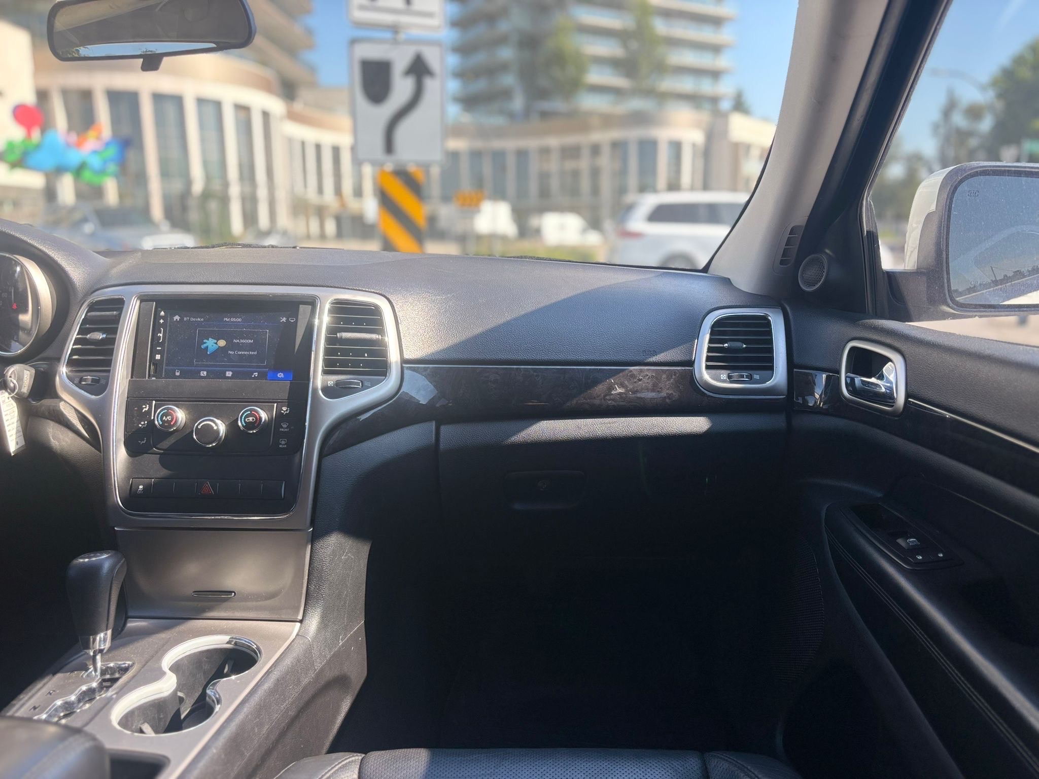 /canwestautoinc/2012-Jeep-GrandCherokee-7259594668979372.jpg